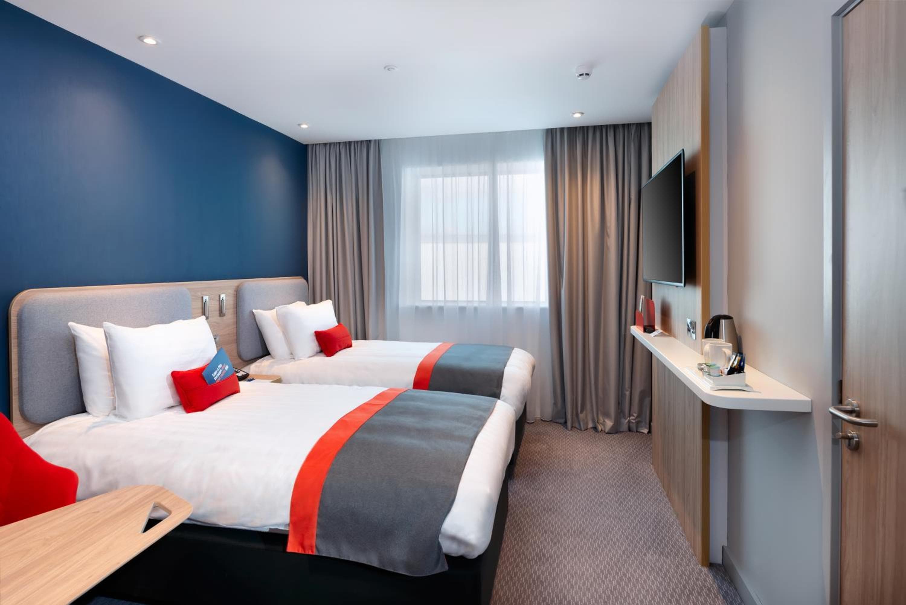 Holiday Inn Express - London Heathrow T4 by IHG 4