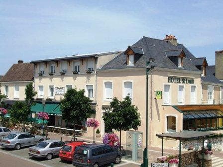 Logis Hôtel & Restaurant - Le Saint-Louis
