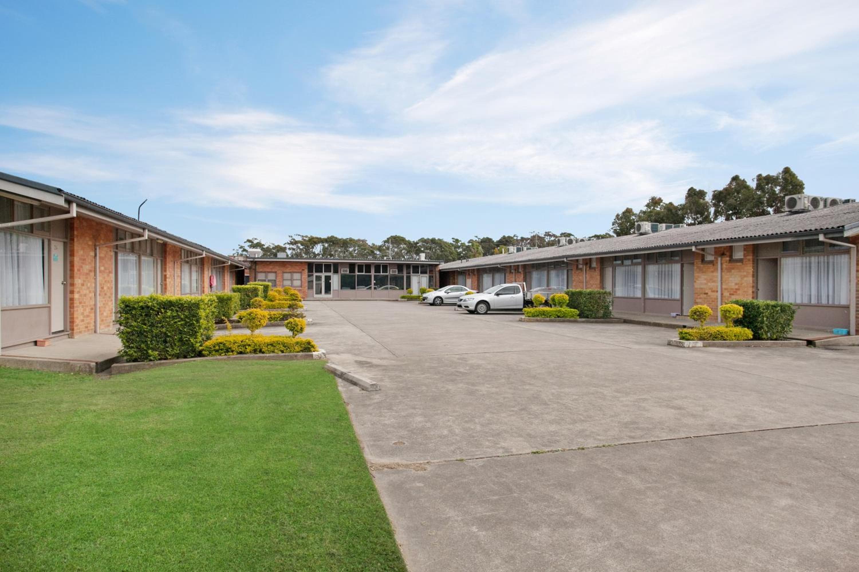 Gateshead Tavern & Motel