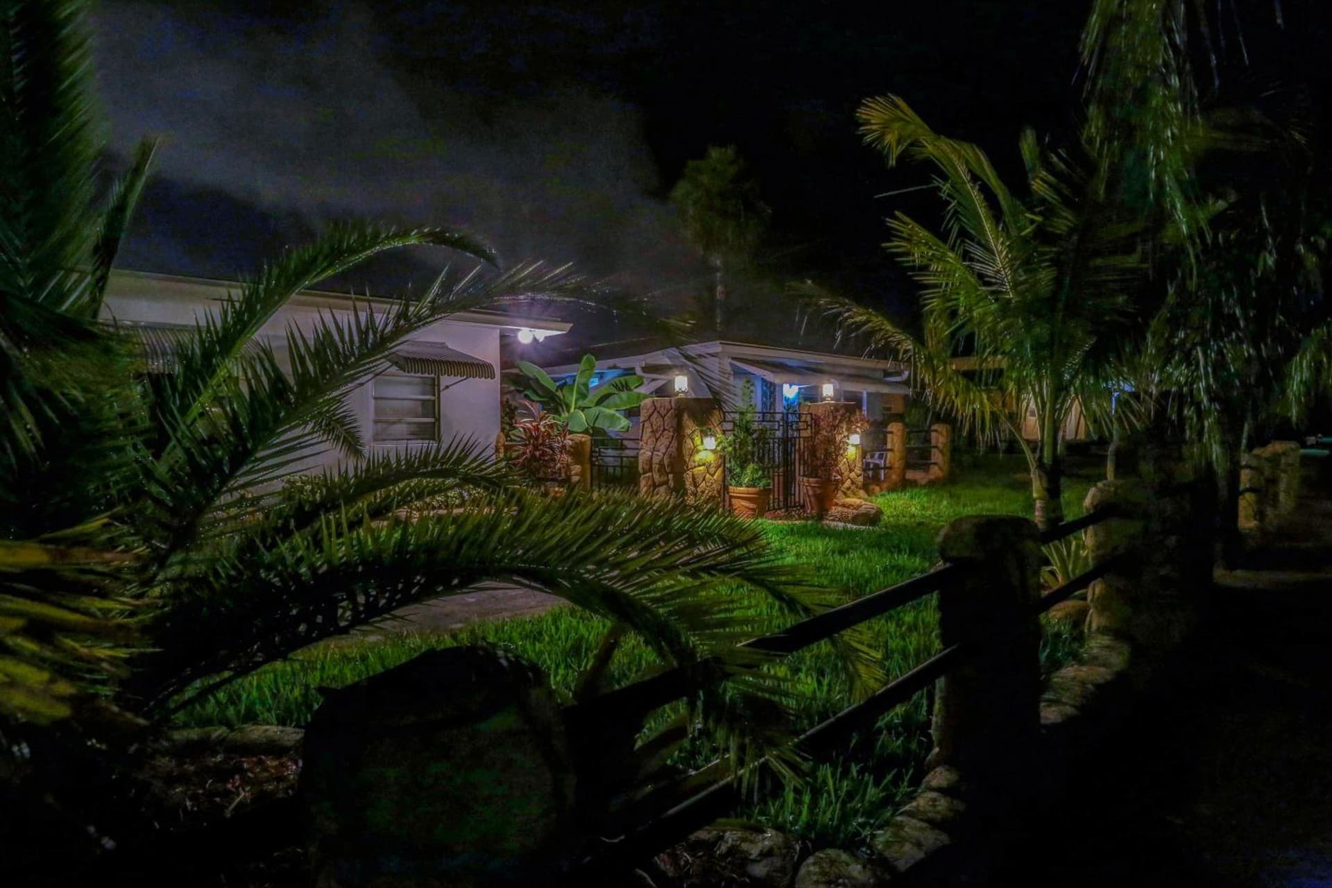 Green Seas Motel