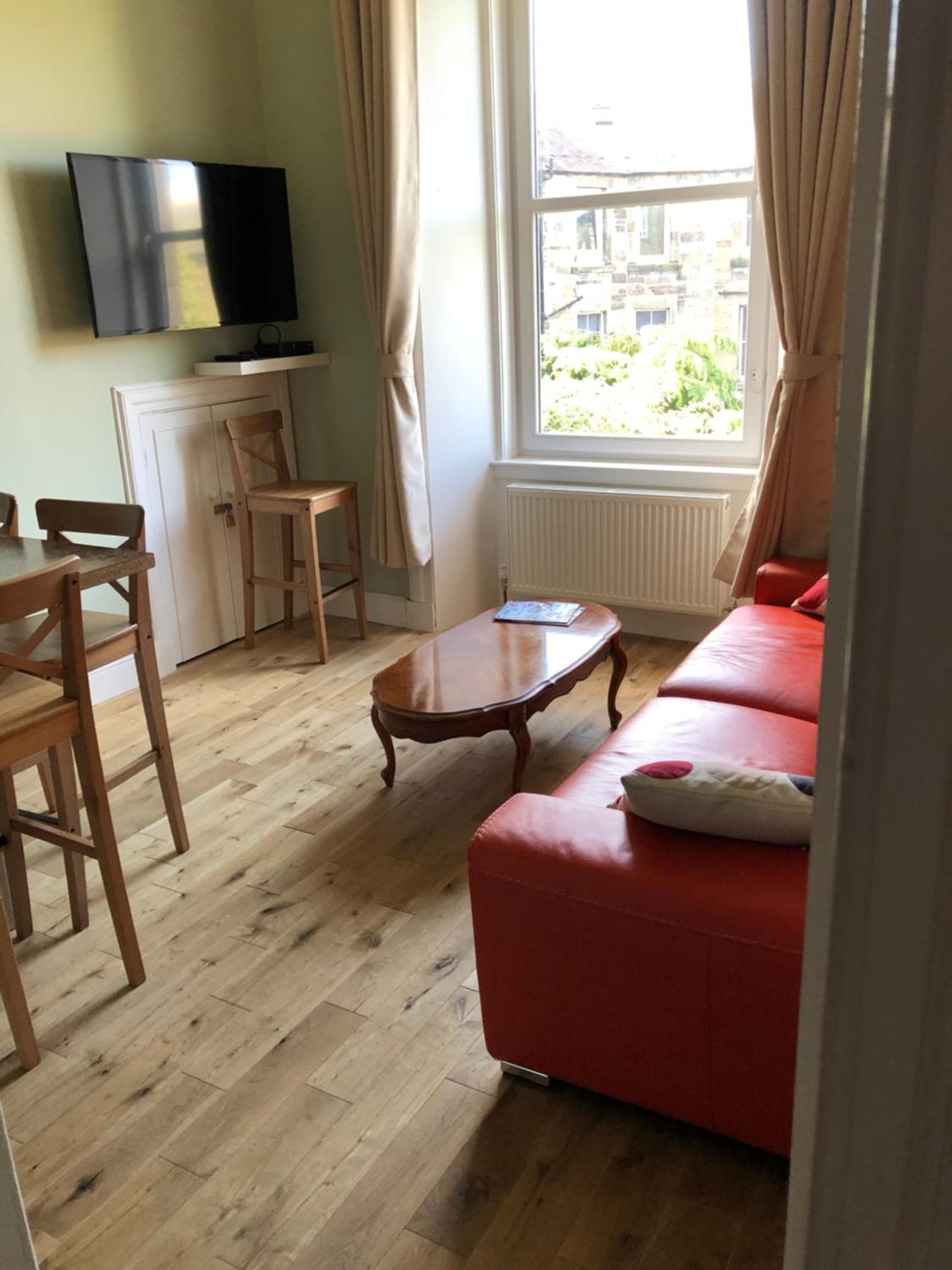 Murrayfield Spacious 2-bedroom apartment