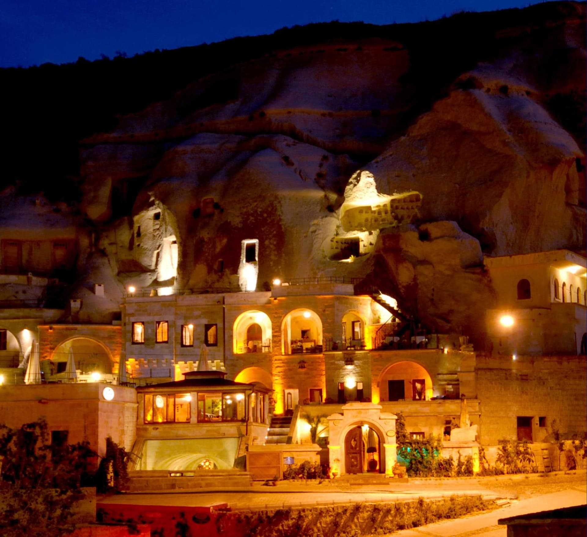 Miras Hotel