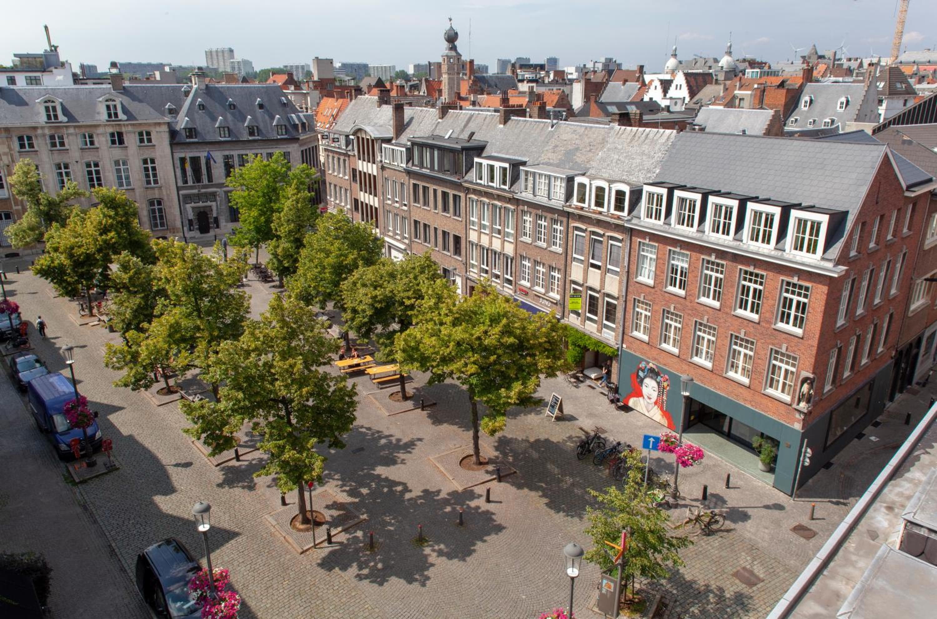 BANKS Antwerp