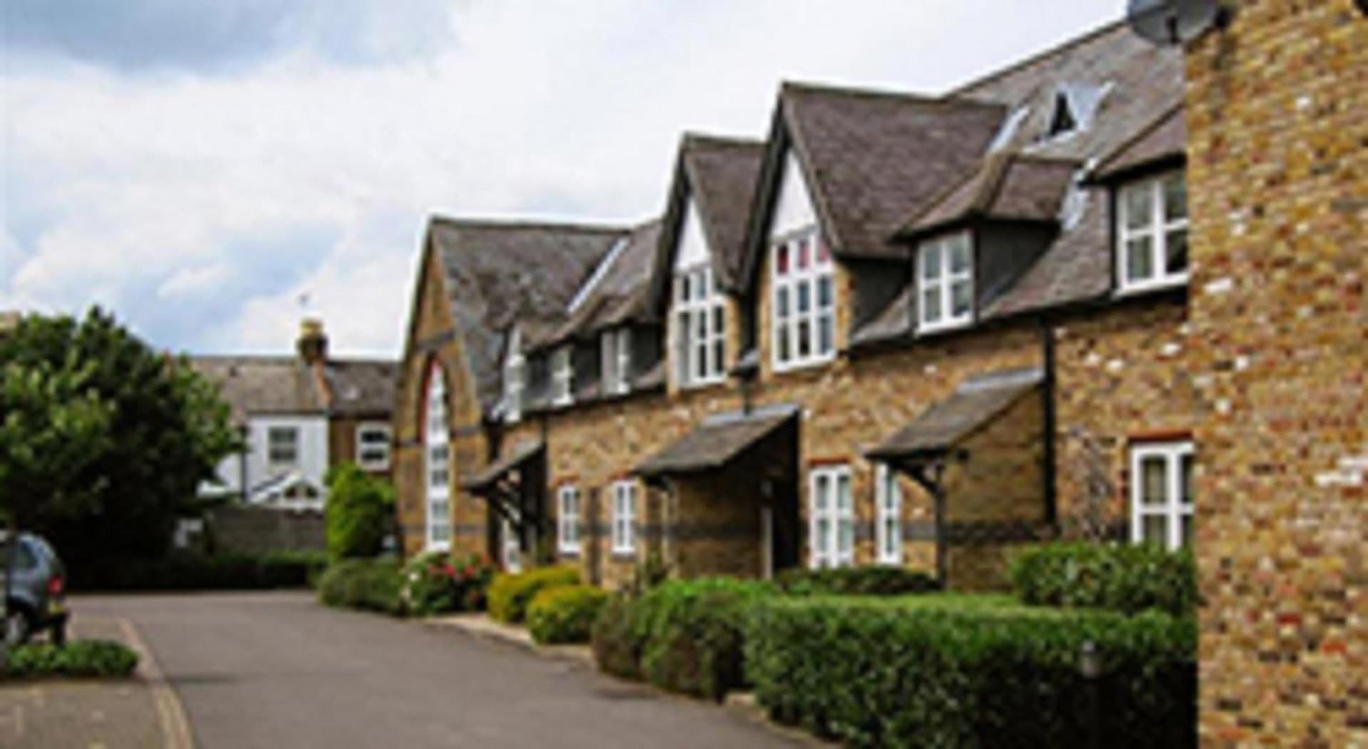 Alexandra Court