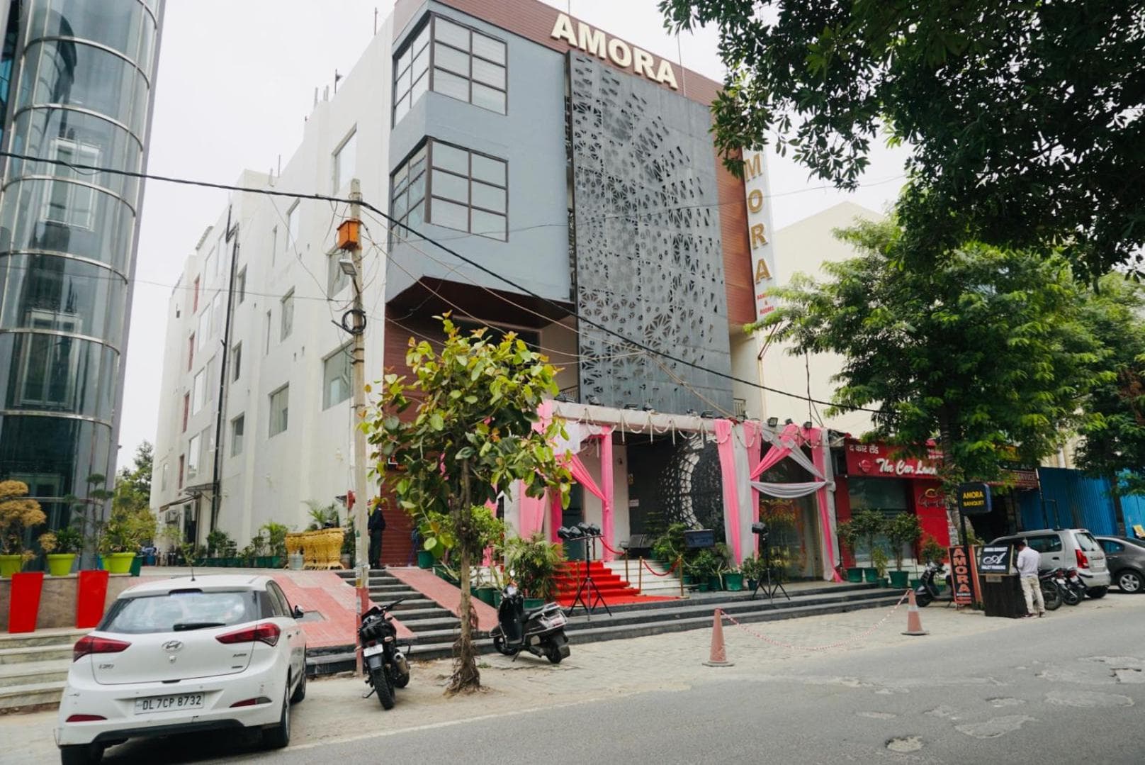 Amora Rooms Dwarka