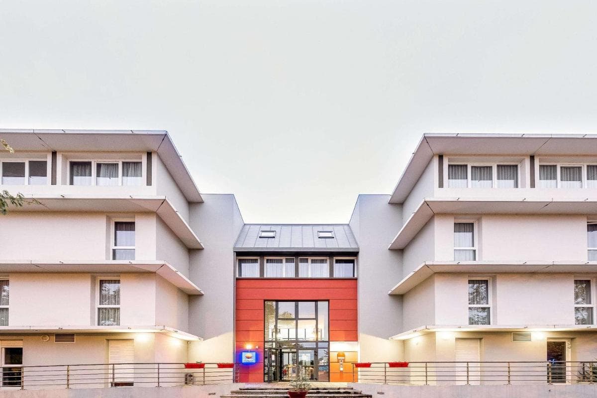 Comfort Suites Pau Idron