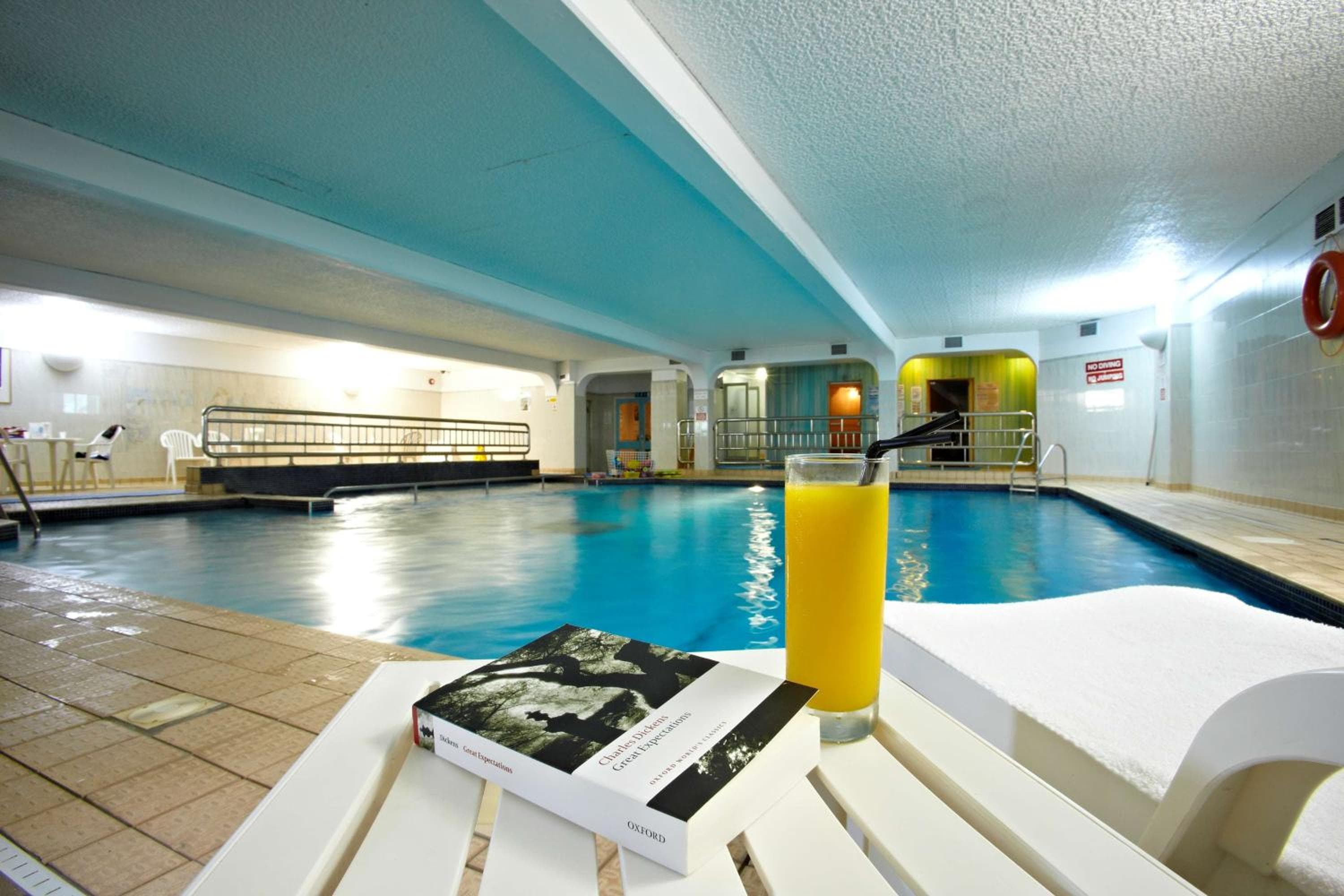 New Continental Hotel; Sure Hotel Collection by Best Western 3