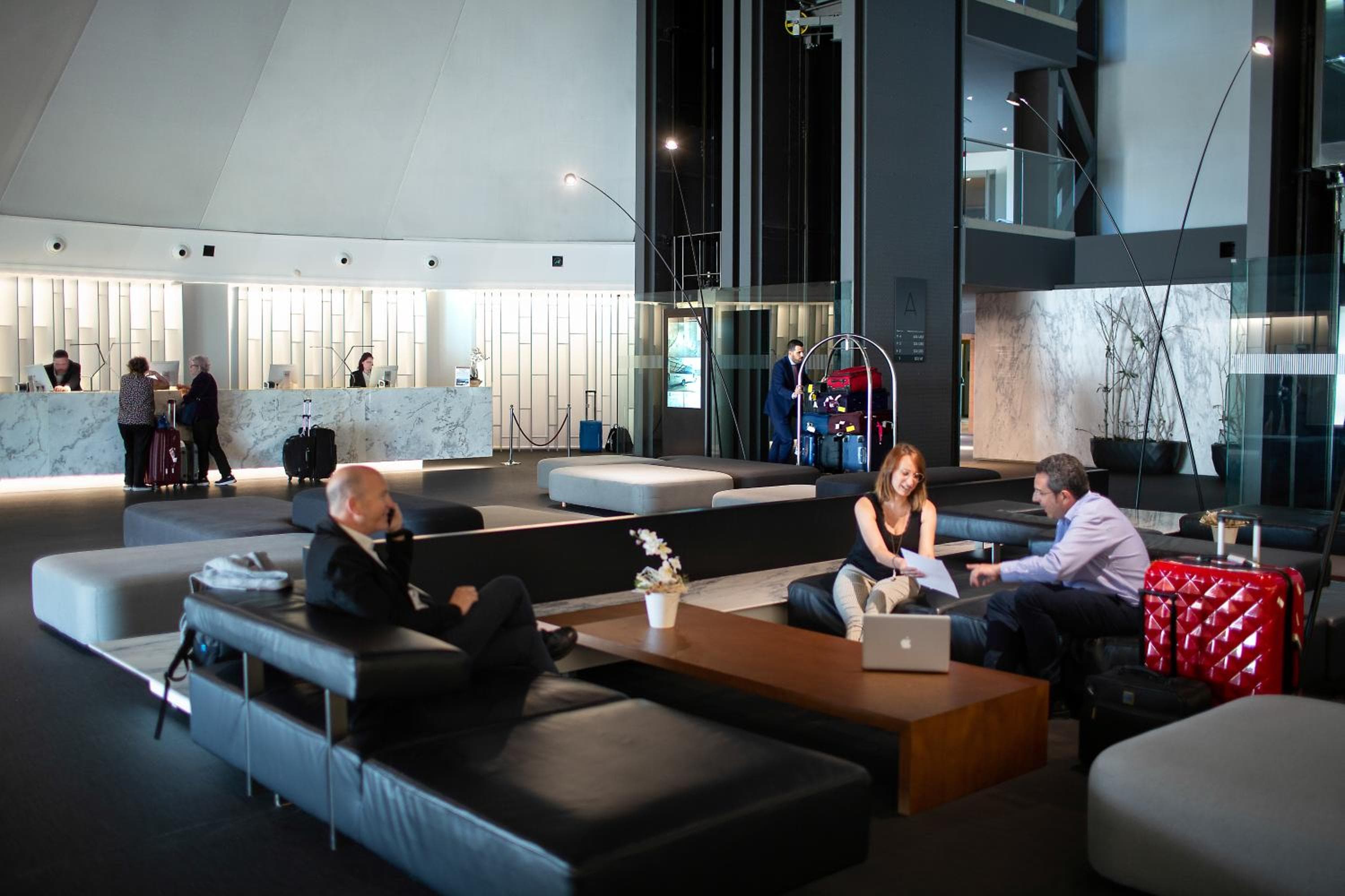 BAH Barcelona Airport Hotel 2