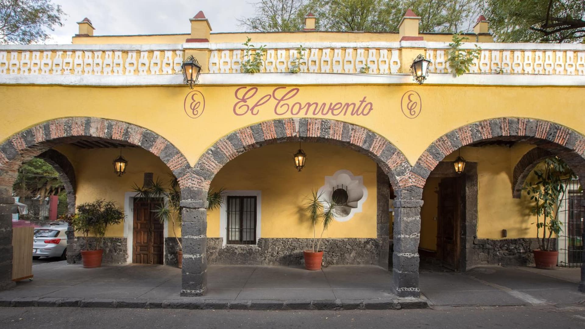 Los Camilos