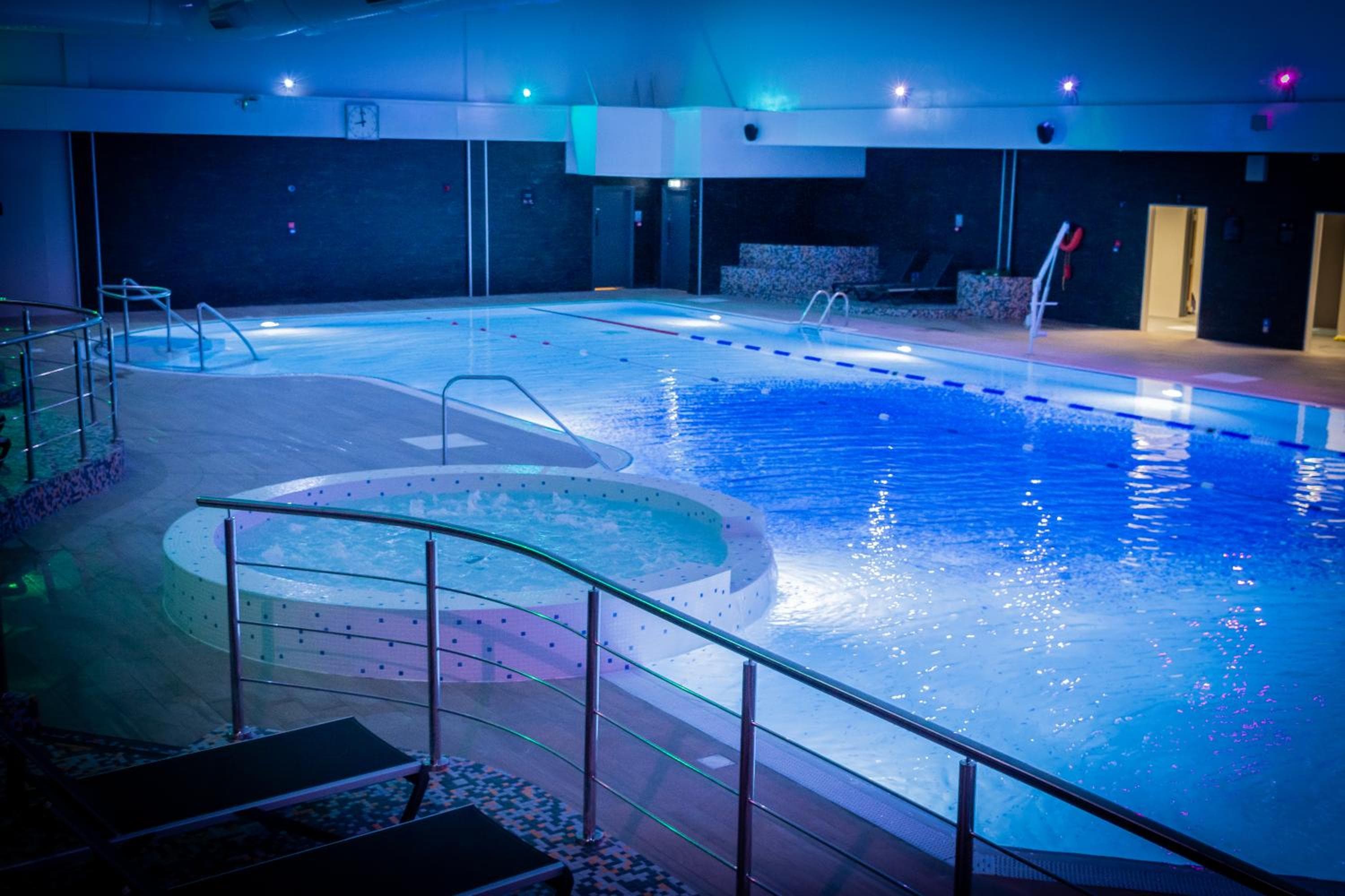Village Hotel Cardiff 2