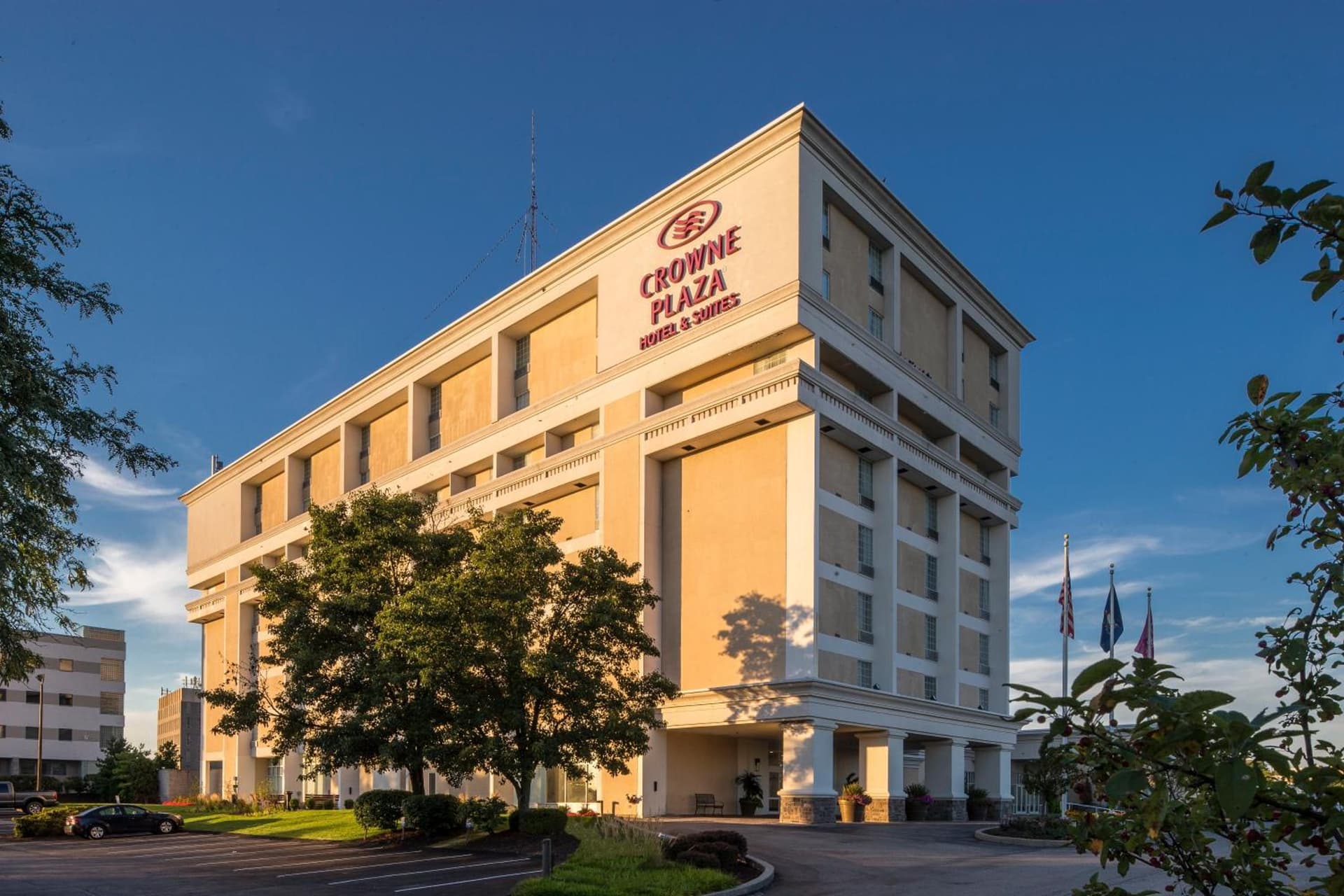 Crowne Plaza Hotel and Suites Pittsburgh South by IHG