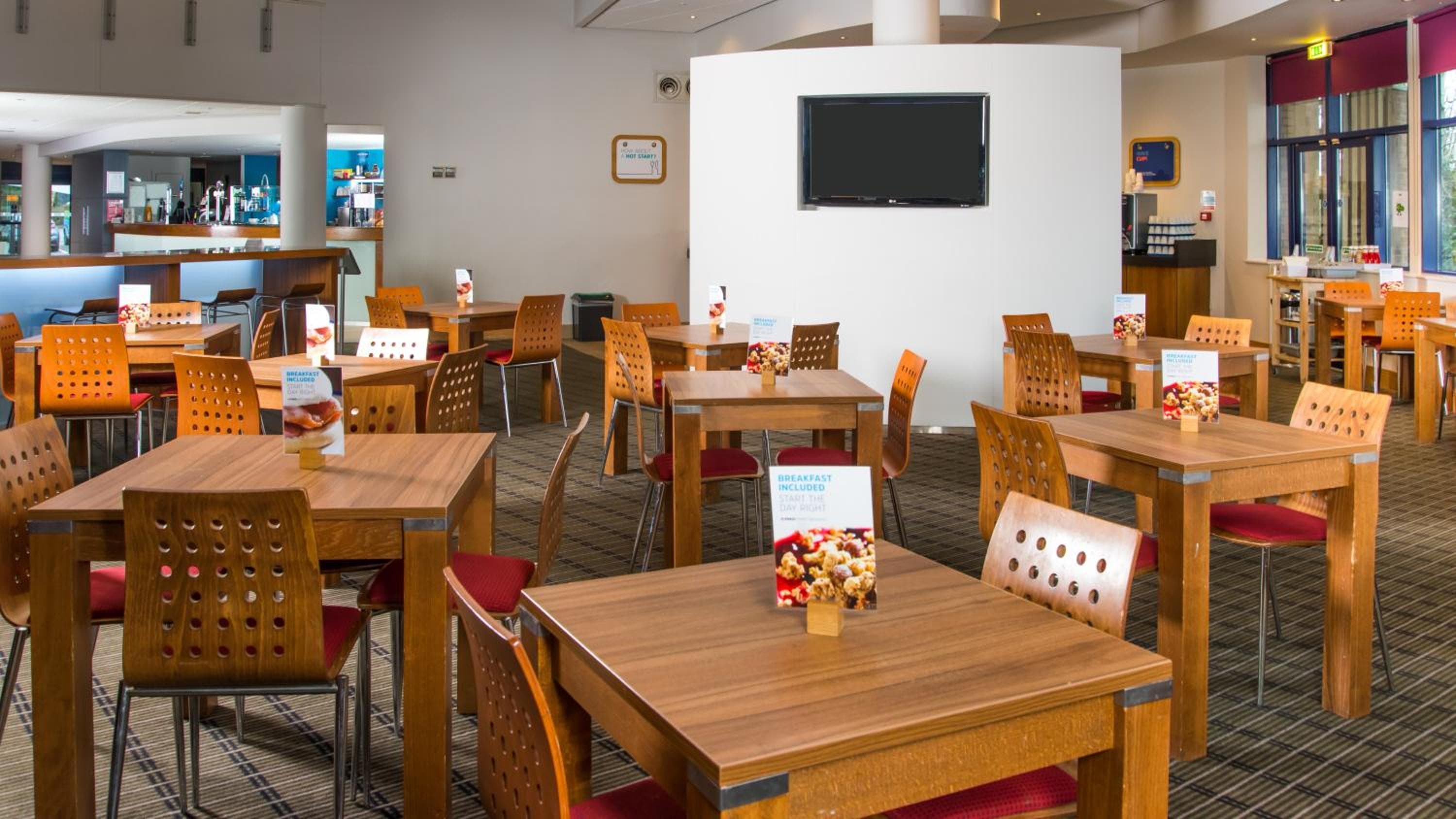 Holiday Inn Express Newport by IHG 5