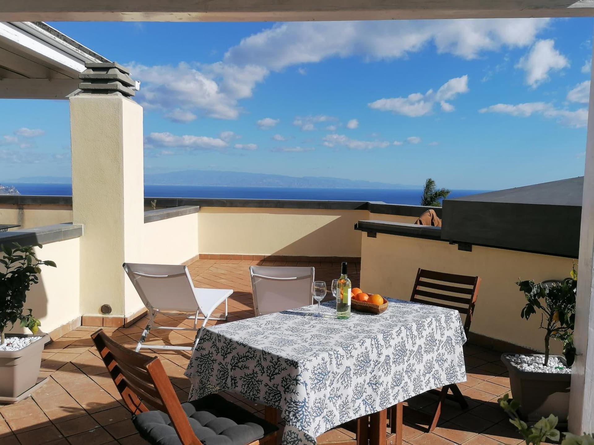 Taormina Panoramic Apartment - Taormina Holidays
