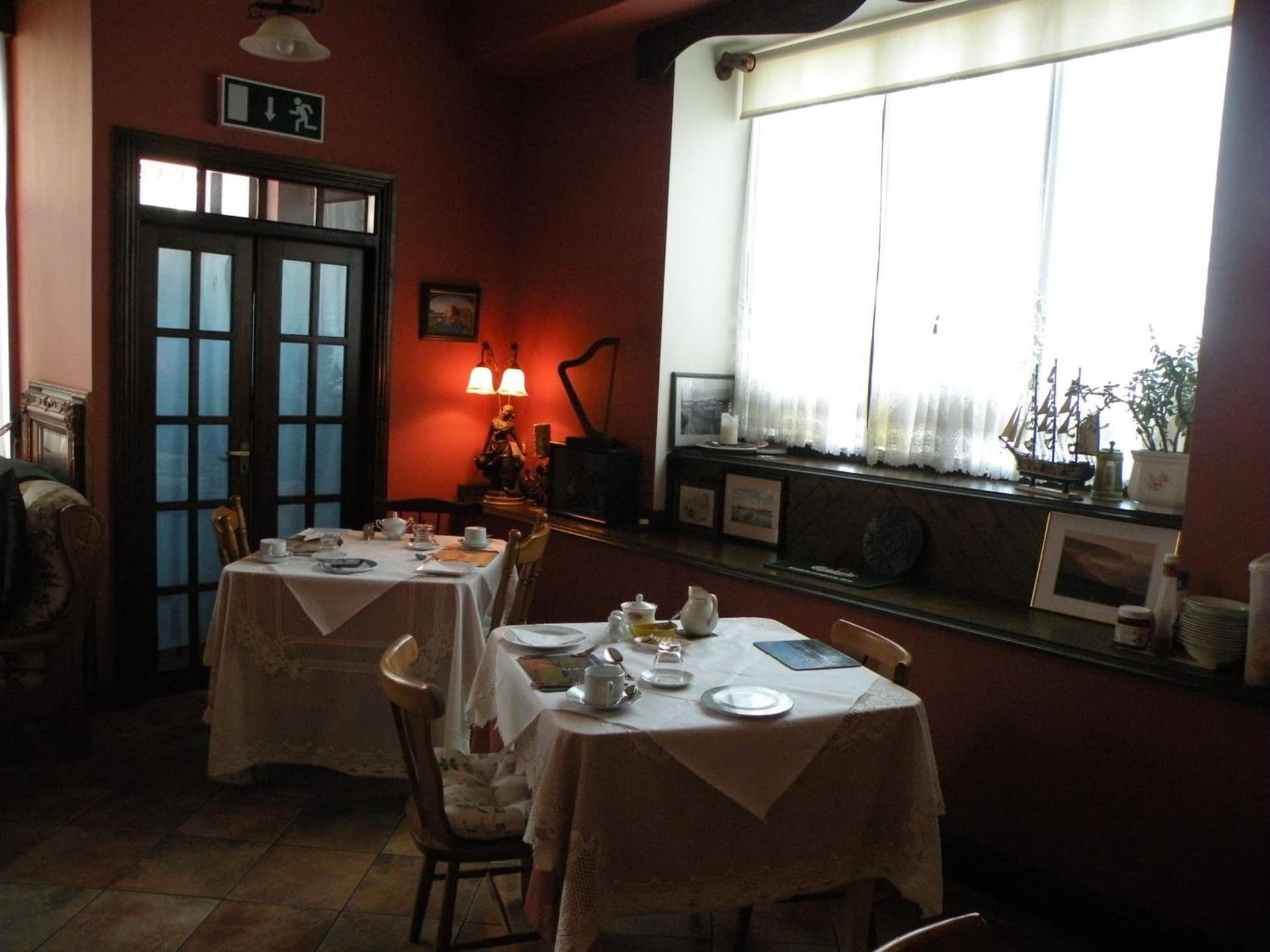 Buggle's Pub and Accommodation