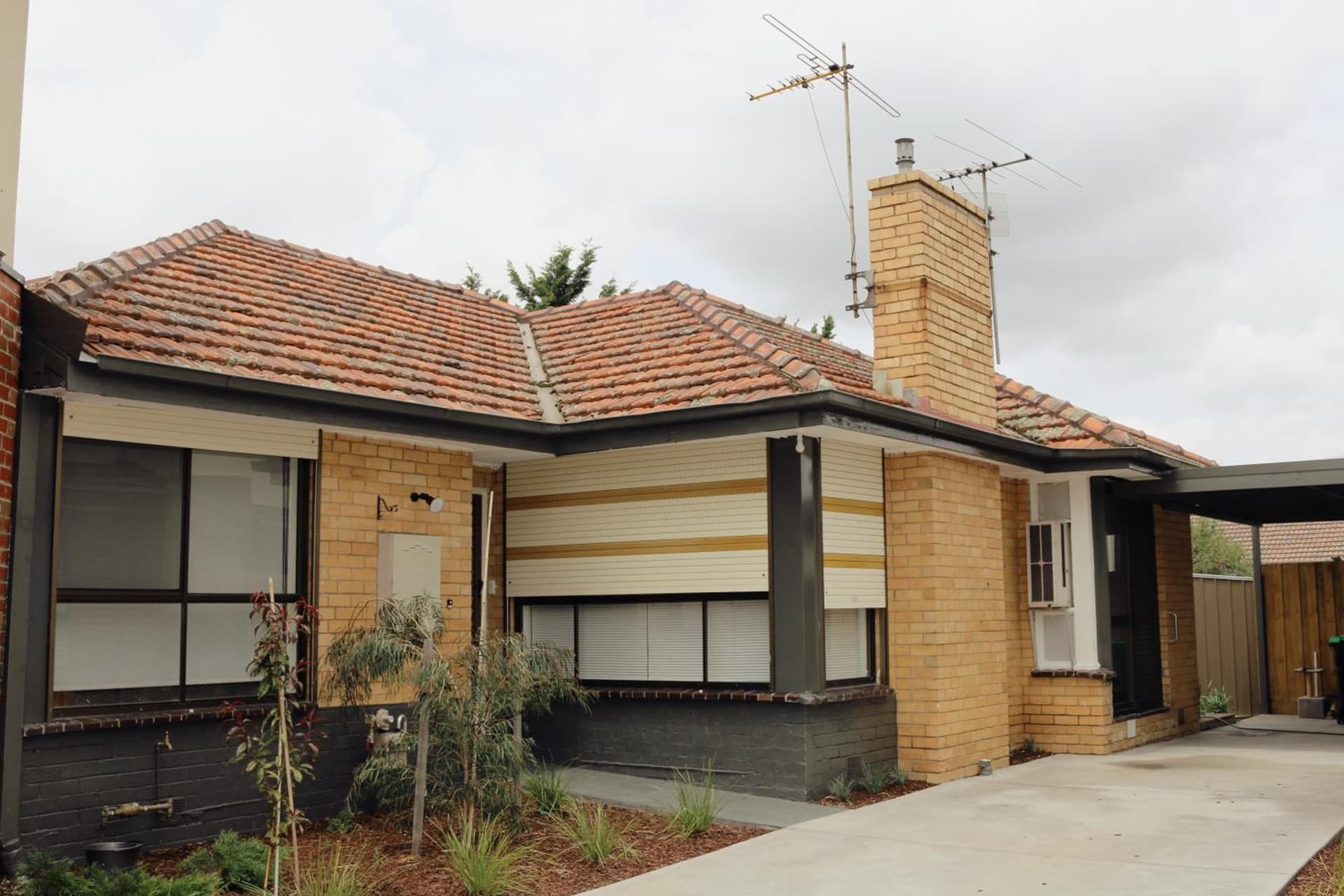 Sunny House - Melbourne Airport Home