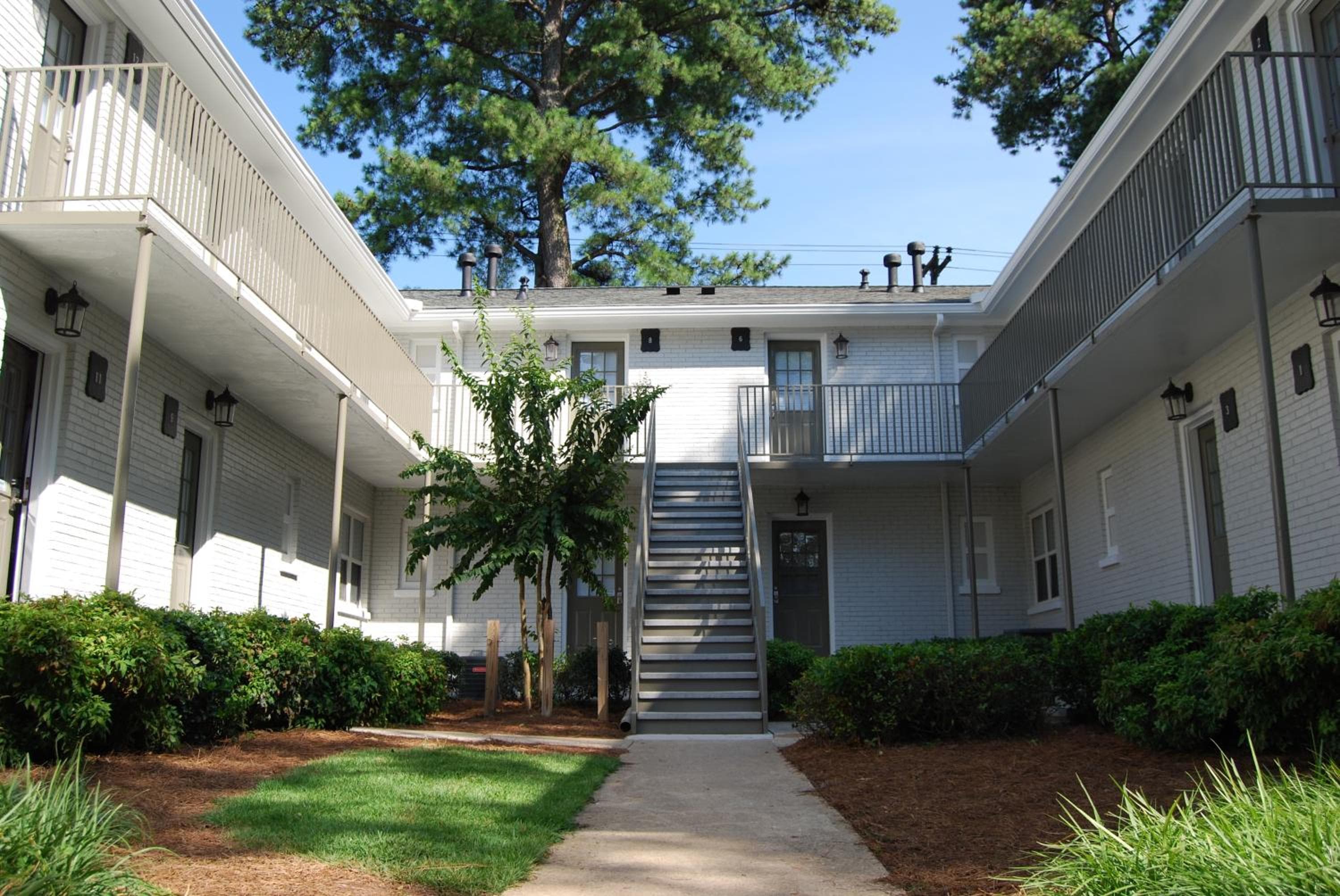 Brookwood Courtyard by BCA Furnished Apartments