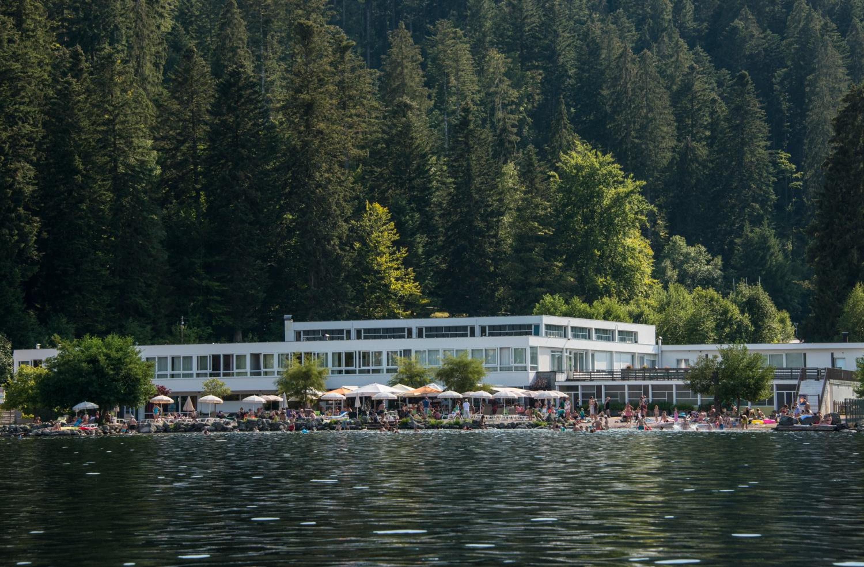 Appart'Hôtel LIDO au bord de l'eau