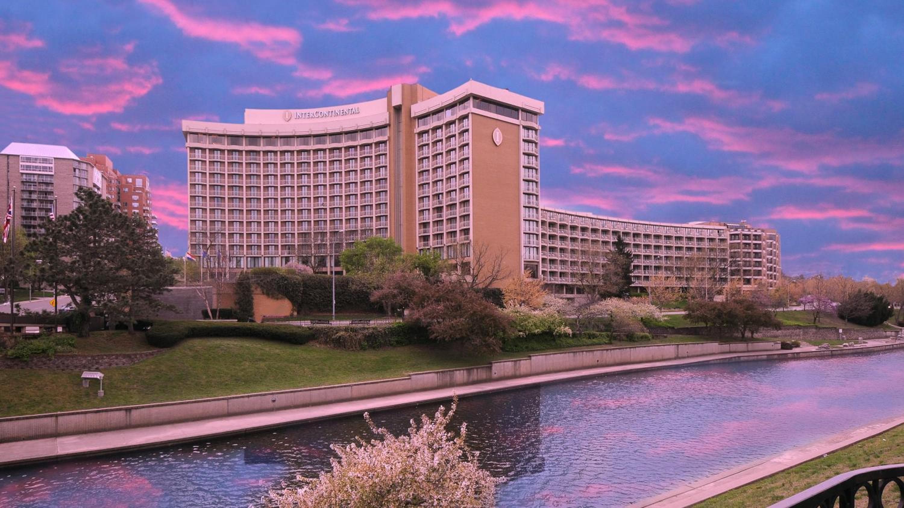 InterContinental Kansas City at the Plaza by IHG