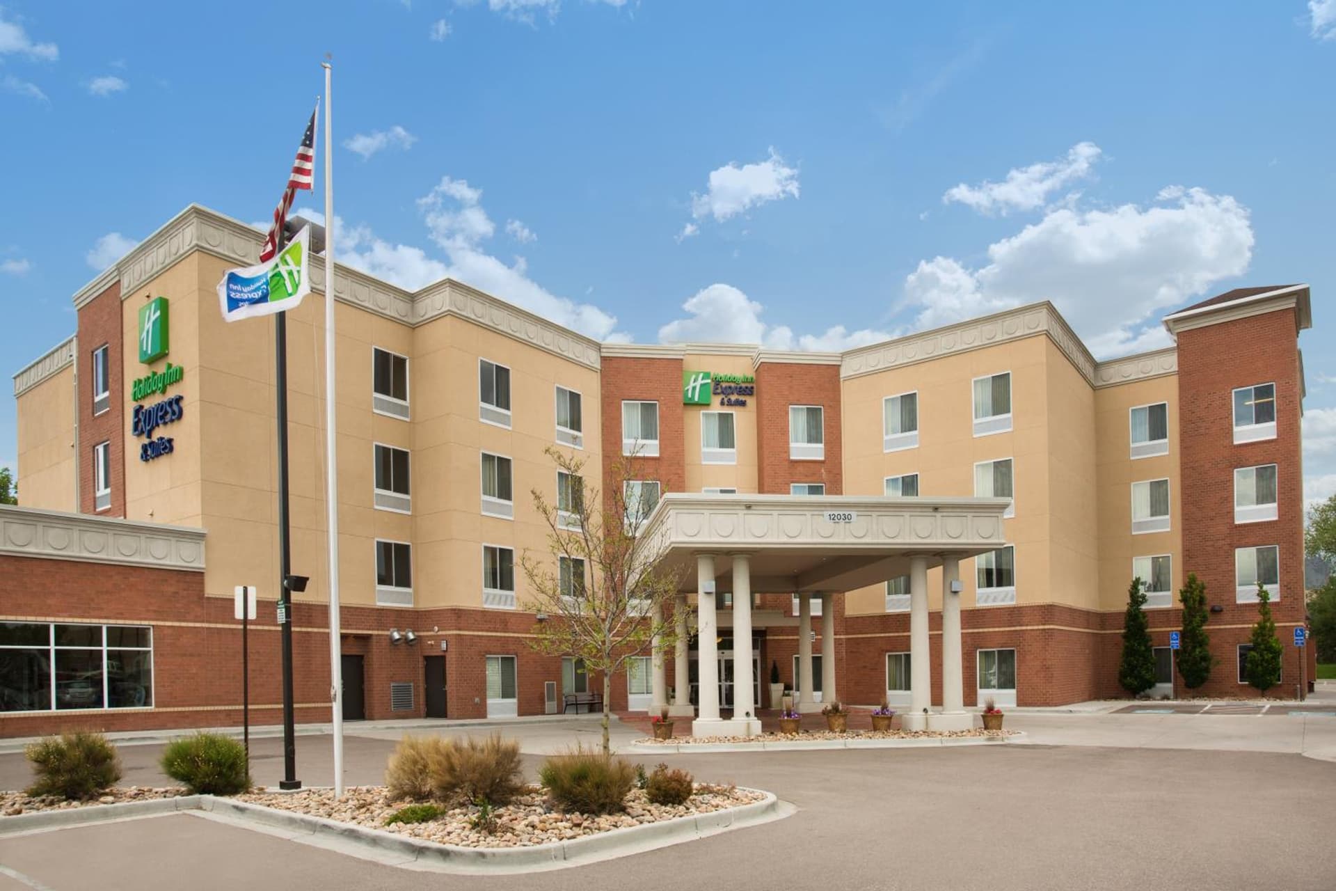 Holiday Inn Express & Suites Denver North - Thornton by IHG