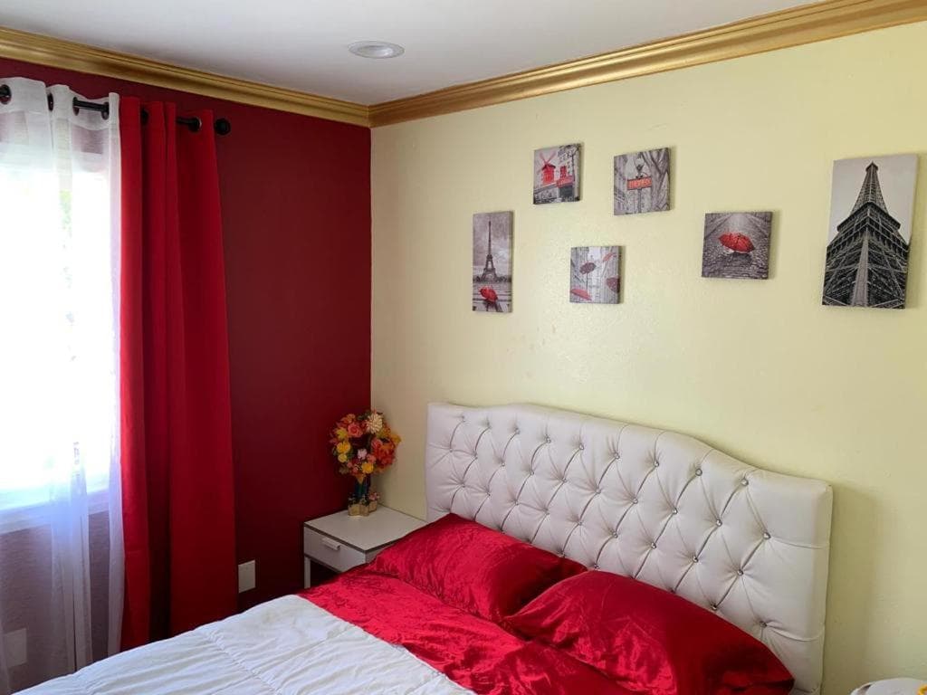 LAX guest house 2