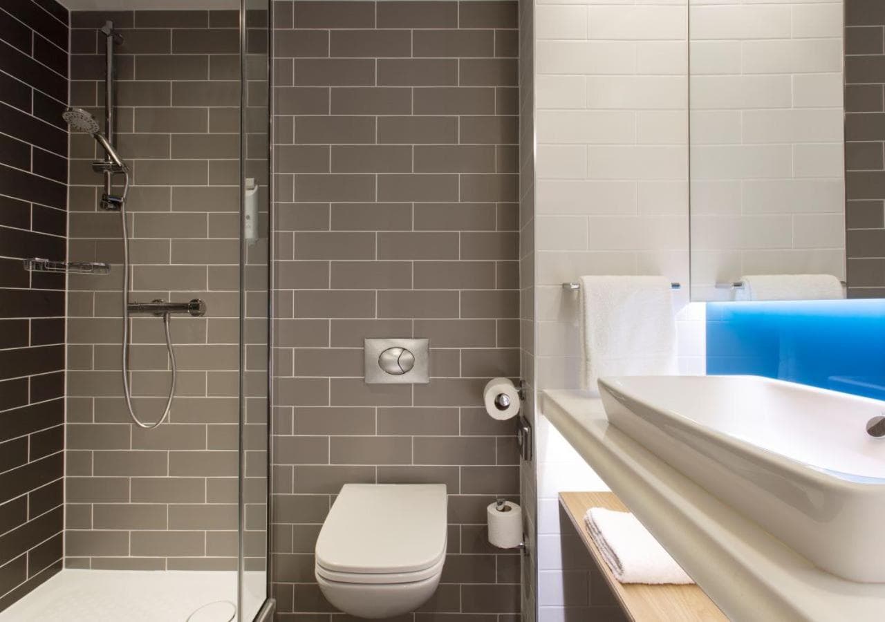 Holiday Inn Express Edinburgh City Centre by IHG 3