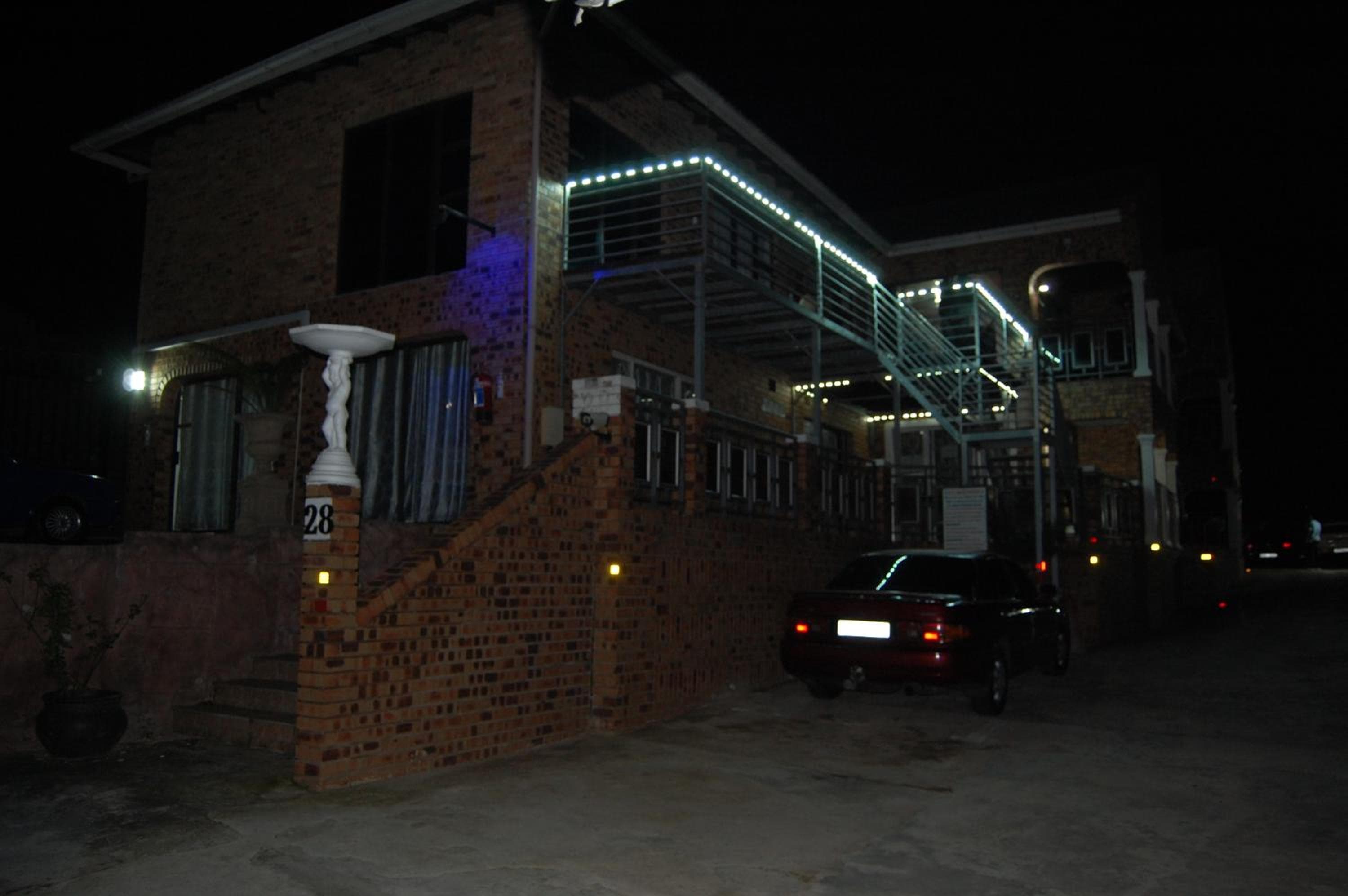 RJs Guesthouse