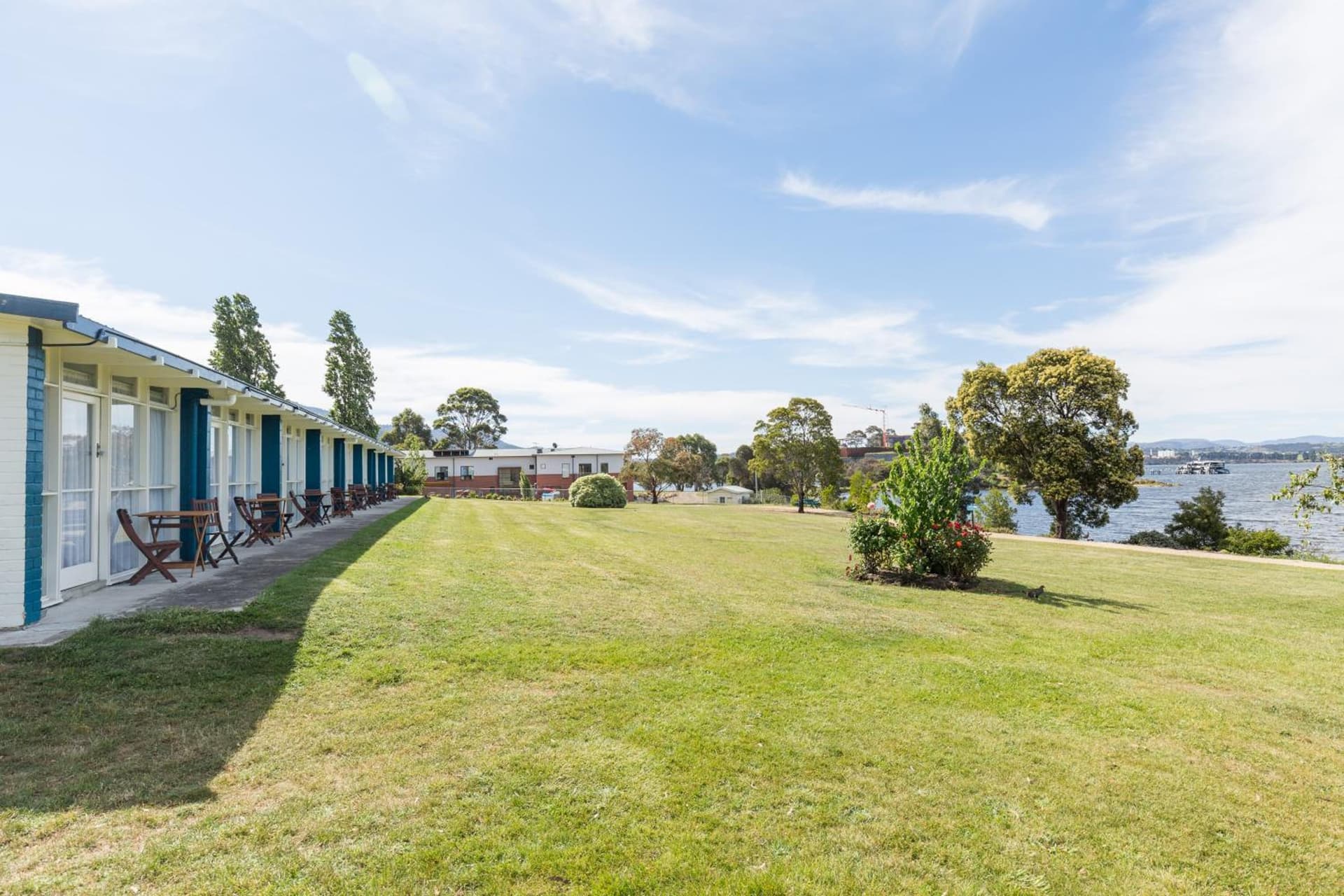 Riverfront Motel & Restaurant
