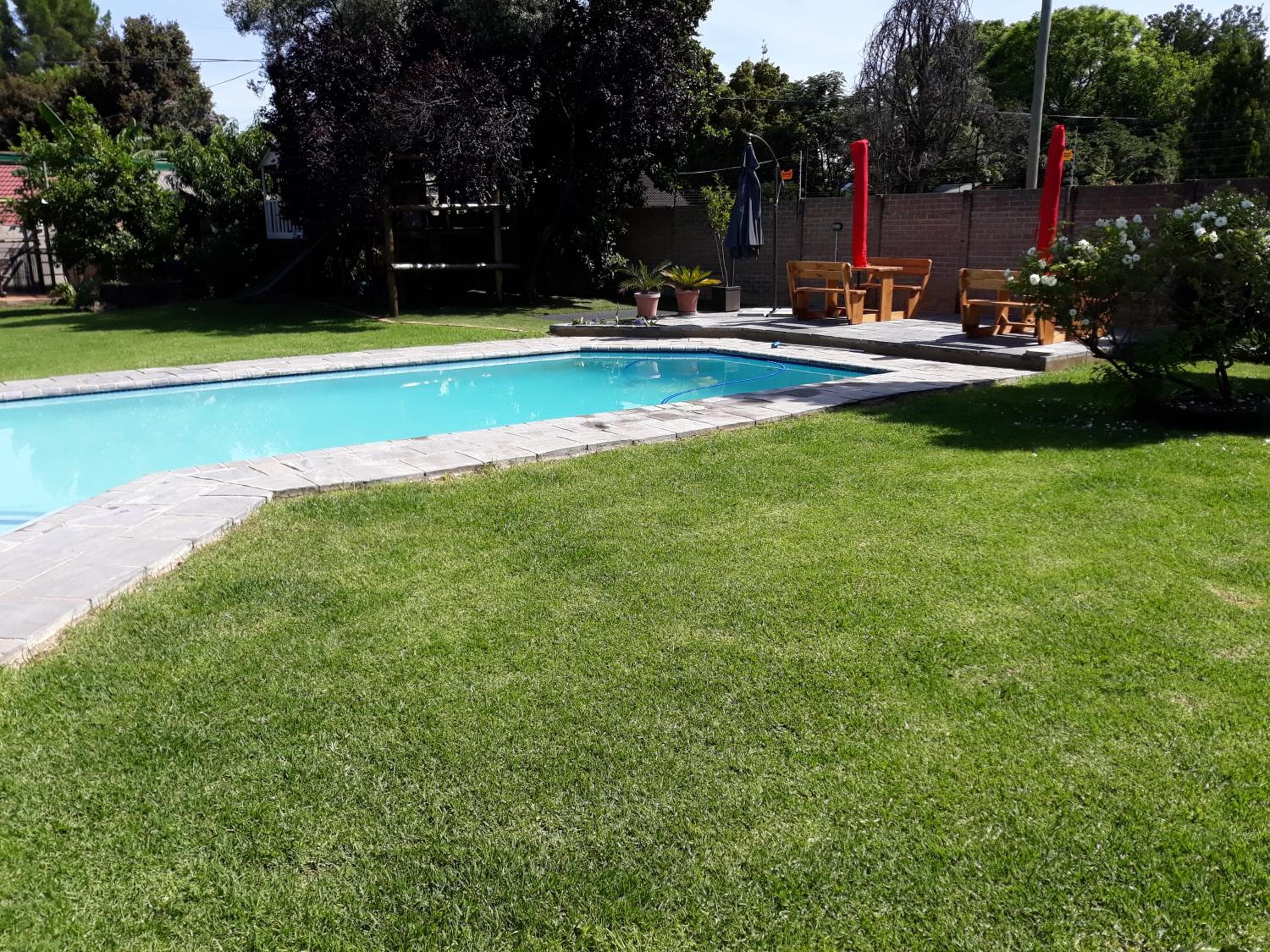 8 Ibis Lane Guest House