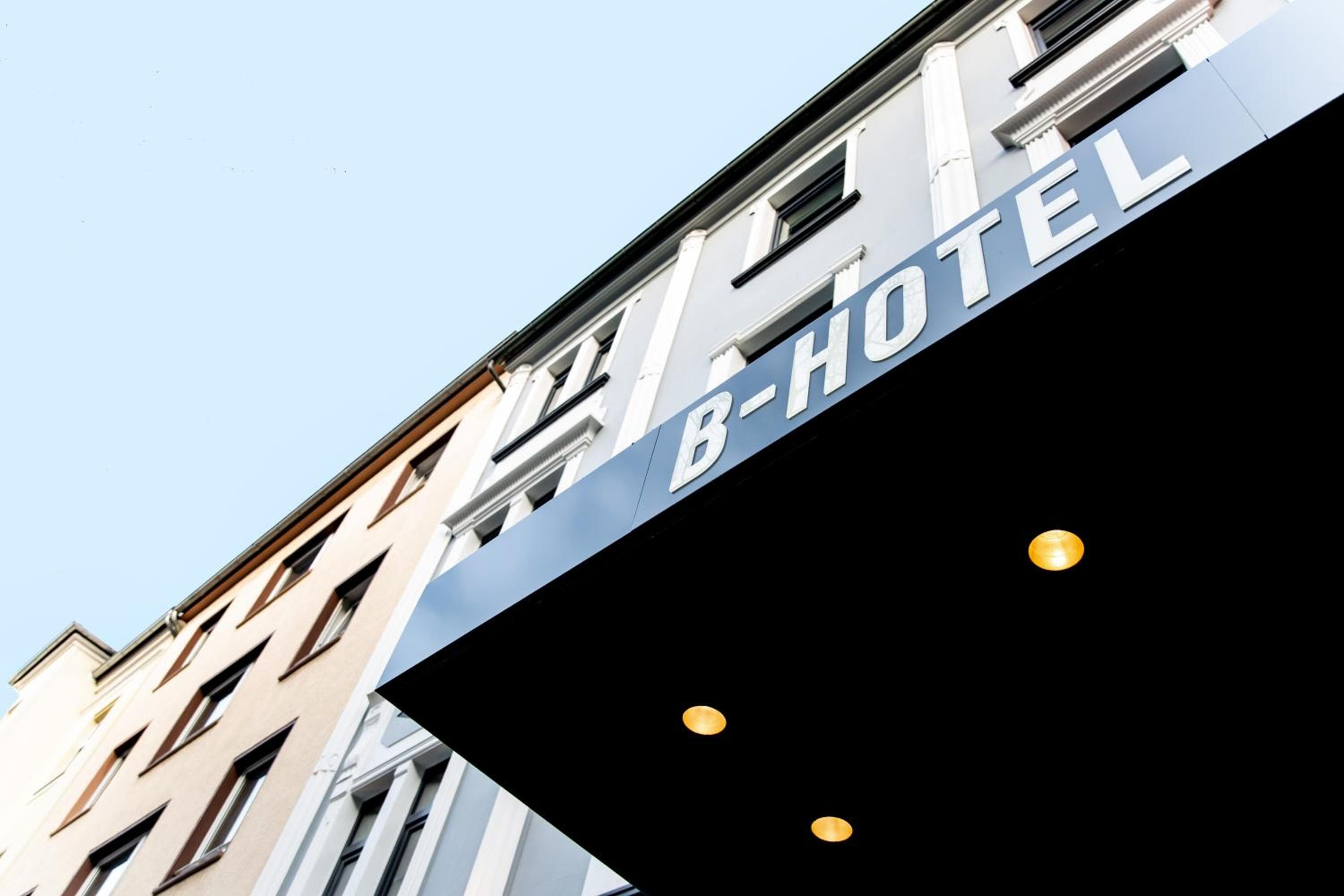 B-Hotel