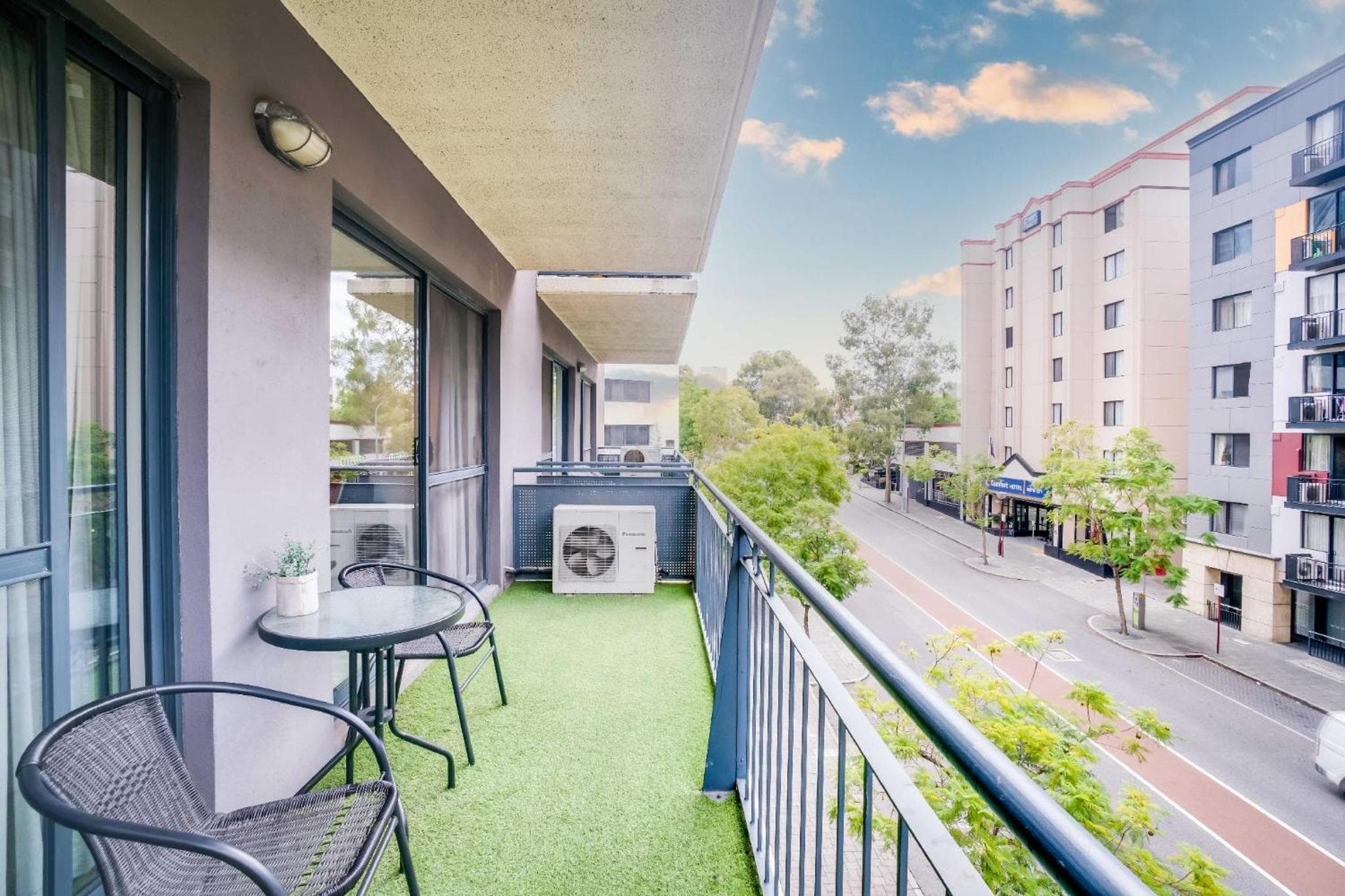 4 So Much More Family Apt 2BR Parking