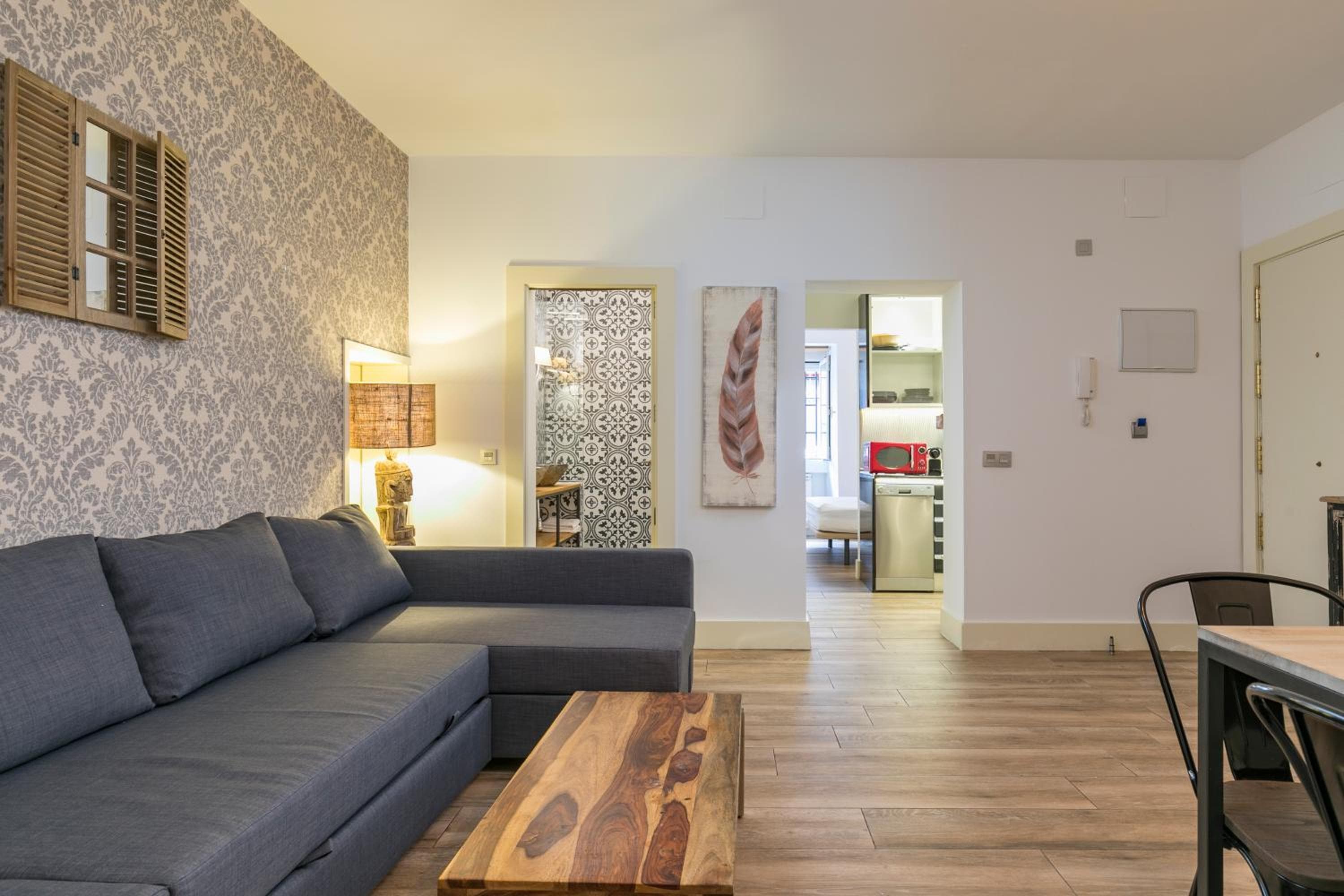 HOMEABOUT DIEGO DE LEÓN Apartment I