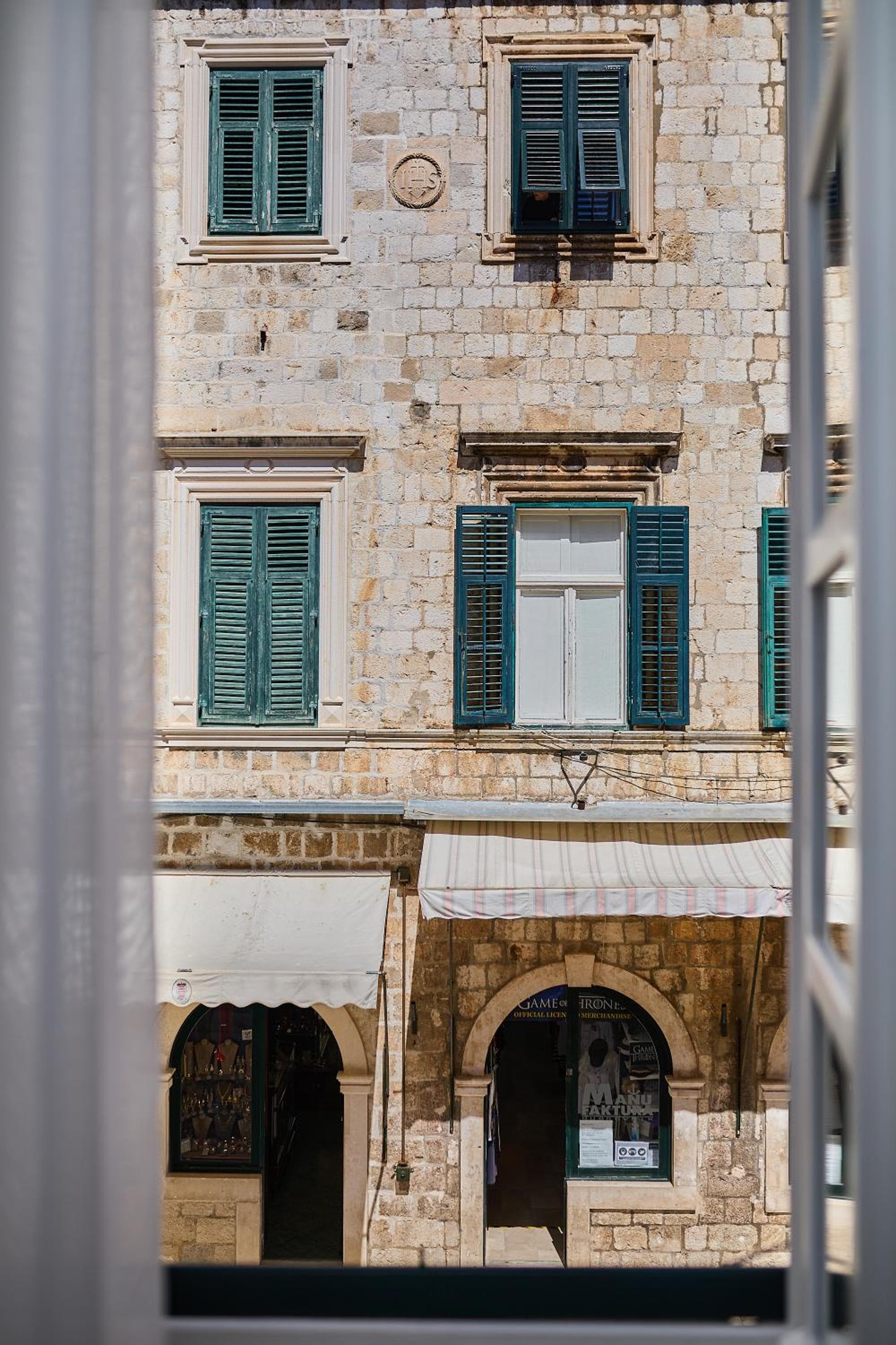 Bota Palace