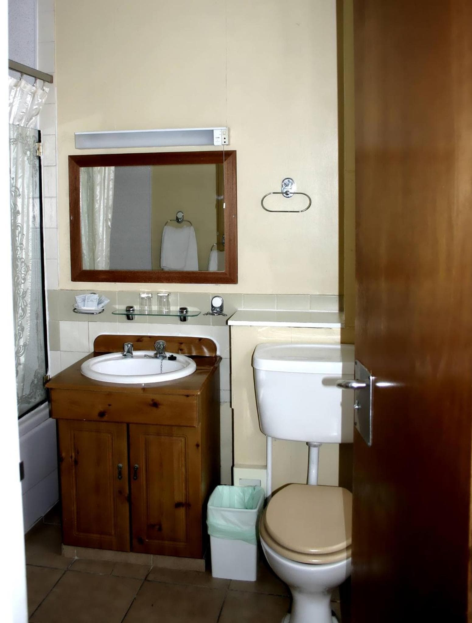 Cardiff Sandringham Hotel 3