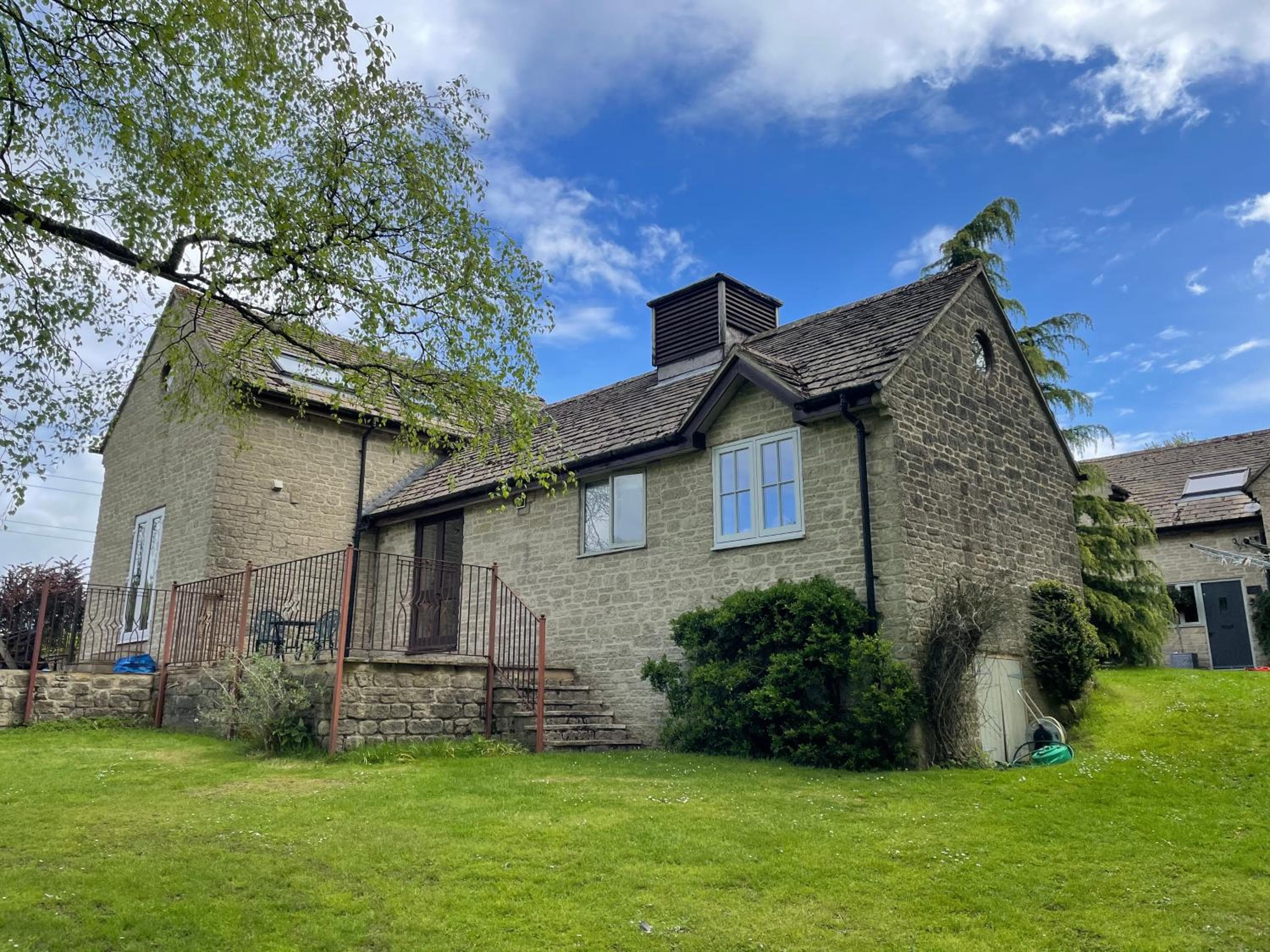Nethercote Cottage, Kingsize bed, Seven Springs Cottages
