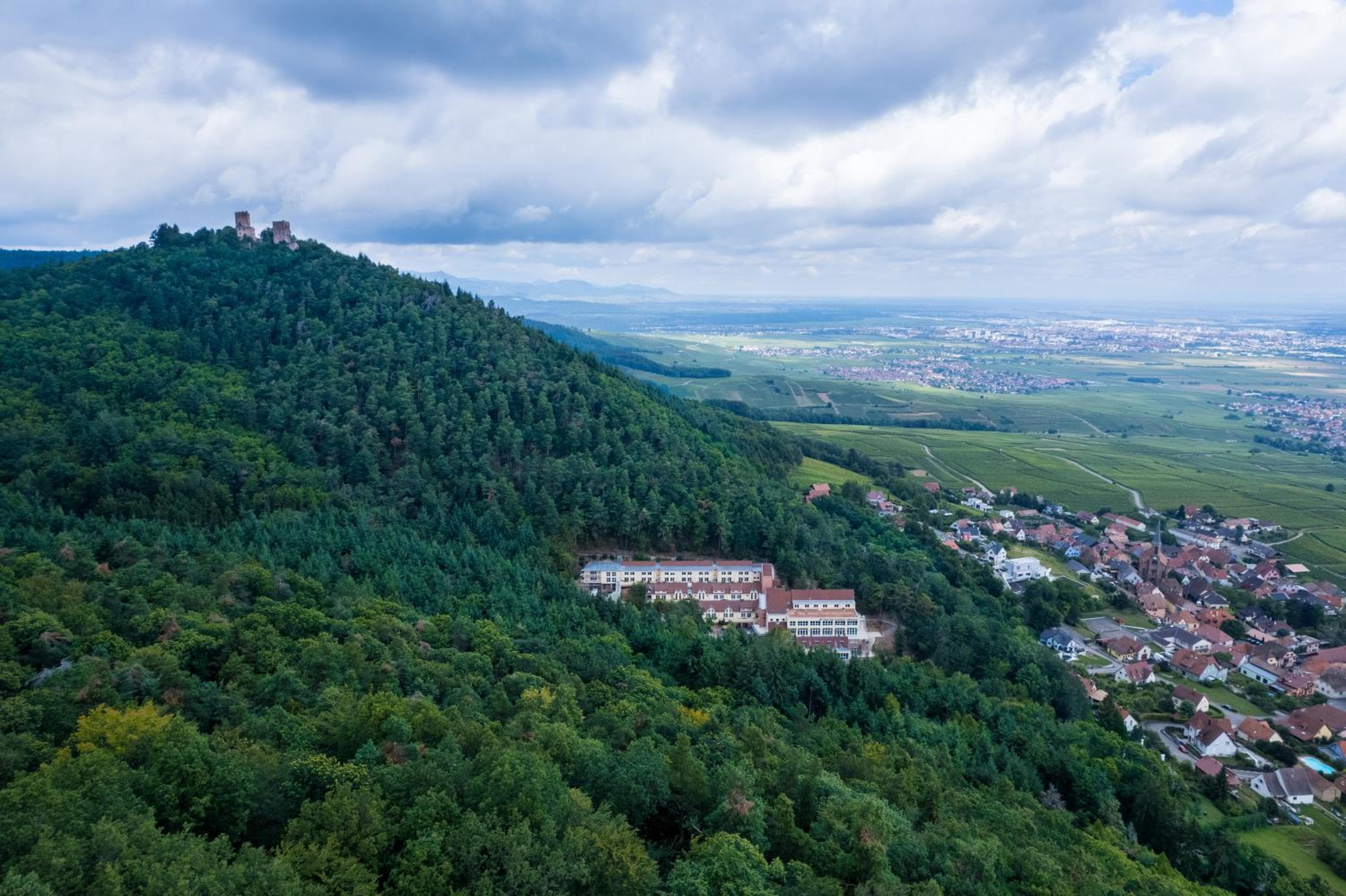 Hotel SPA Restaurant Husseren Collections - Proche Colmar - Eguisheim
