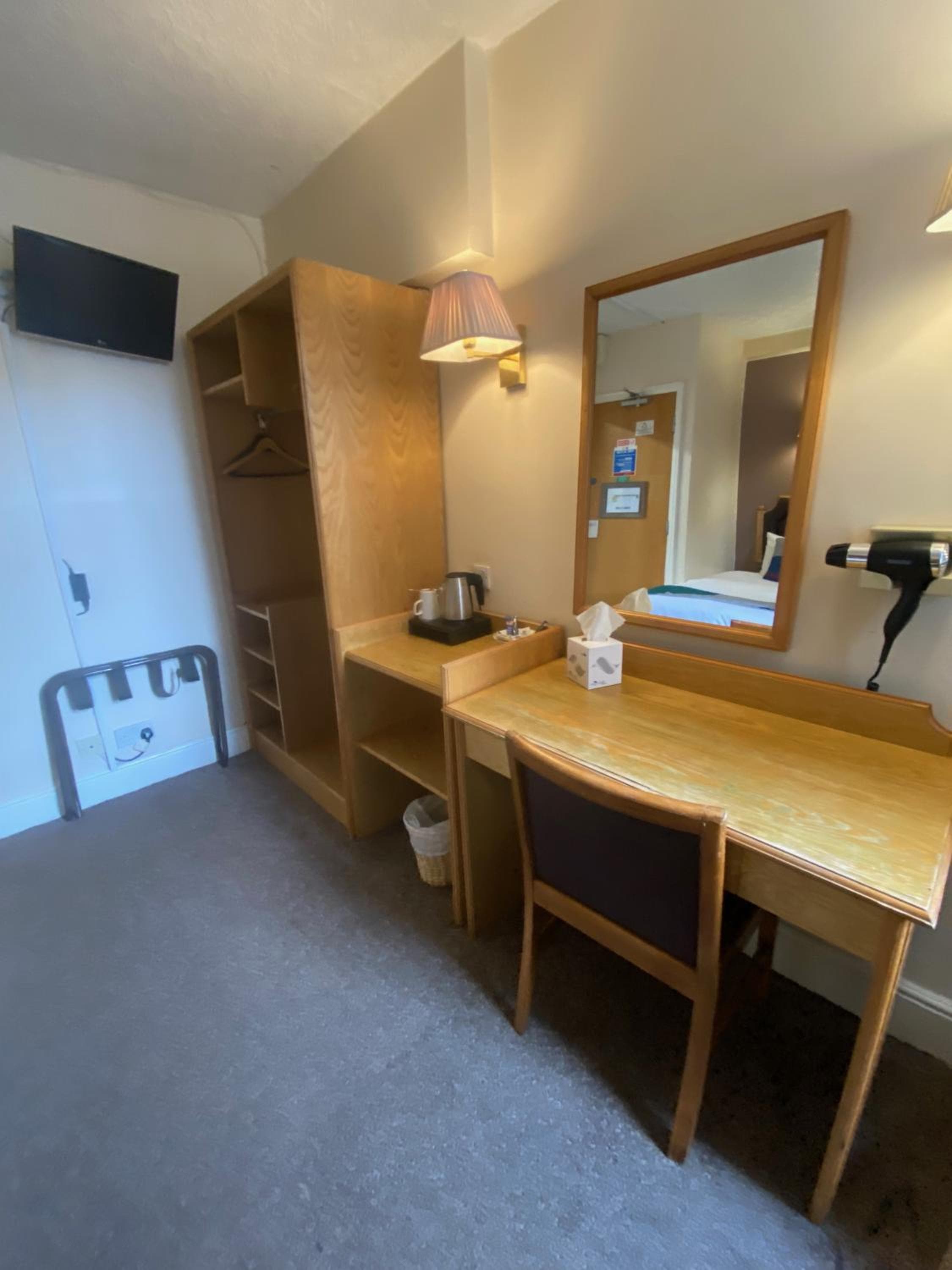 Cardiff Sandringham Hotel 4
