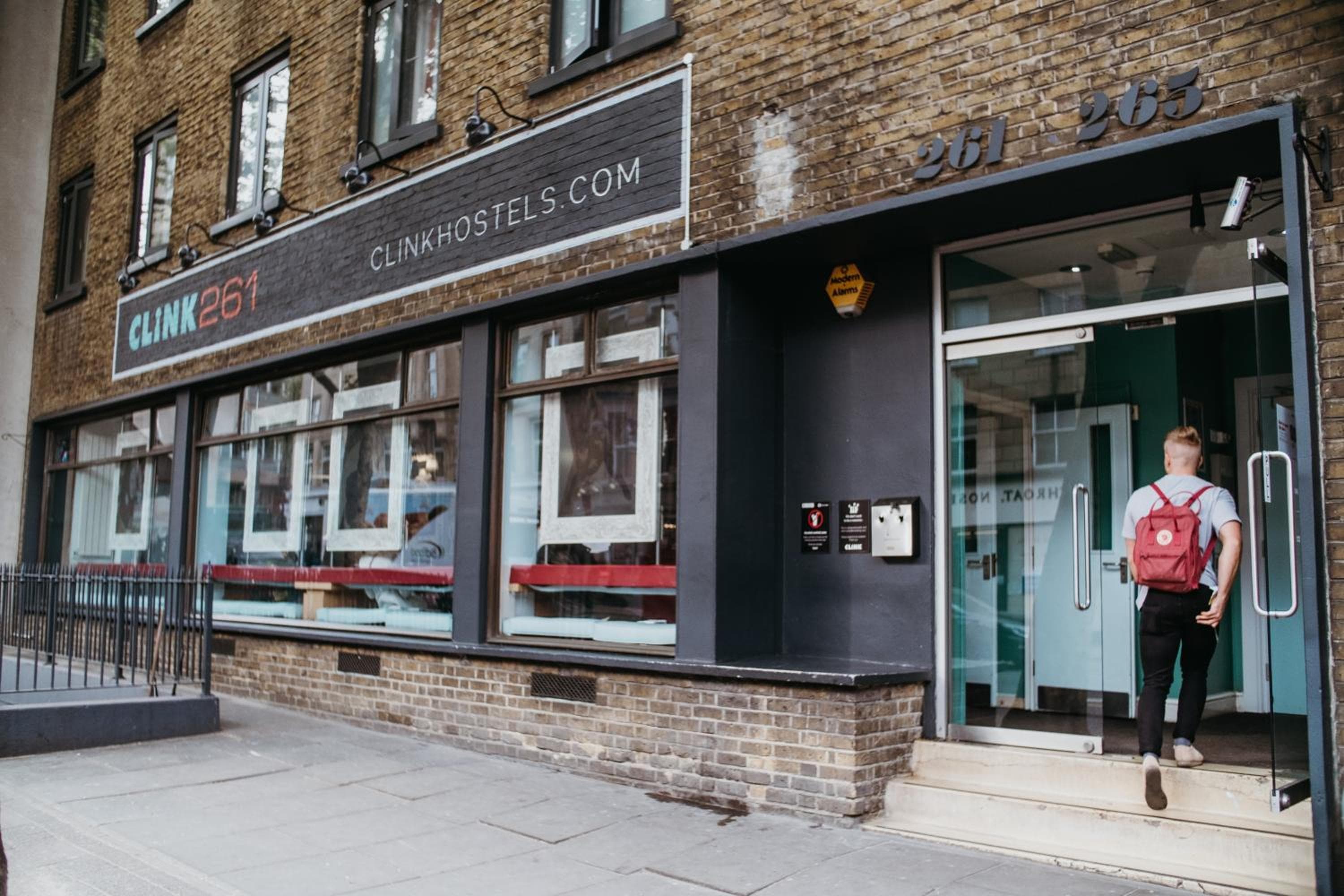 Clink261 Hostel