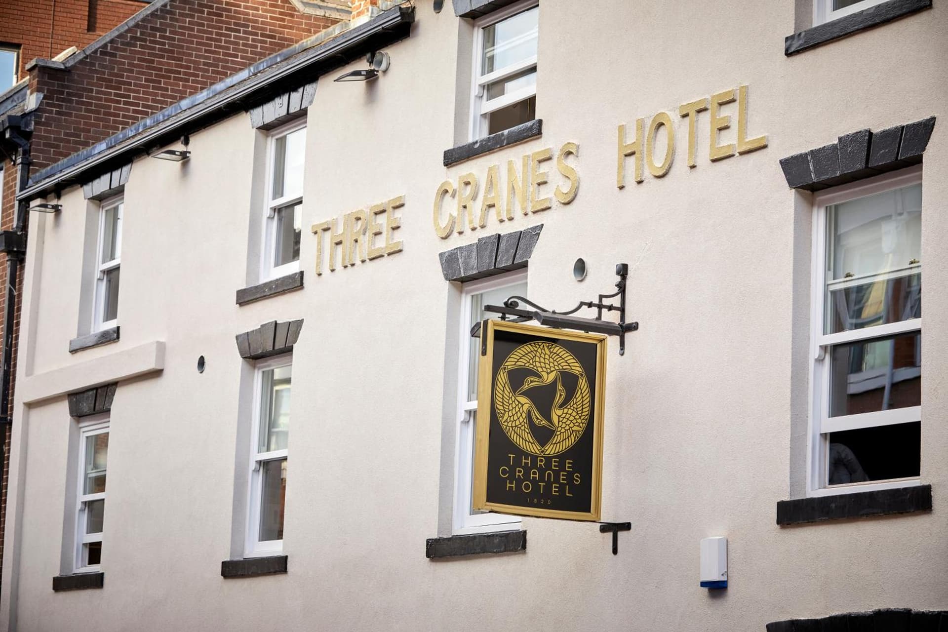 Three Cranes Serviced Apartments