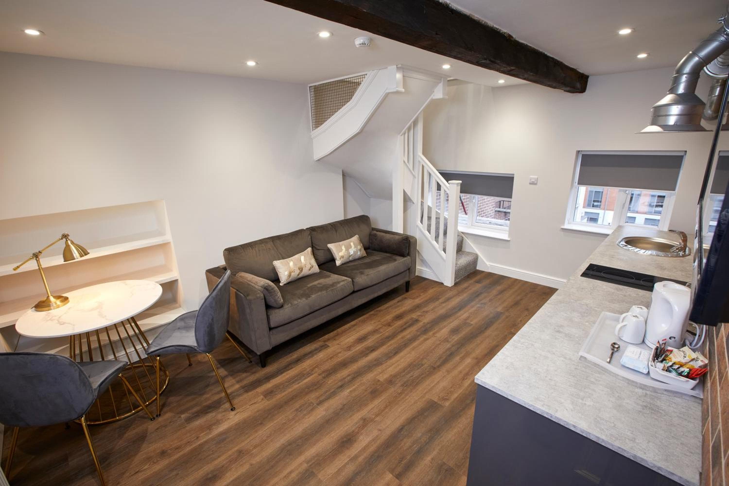 Three Cranes Serviced Apartments 5