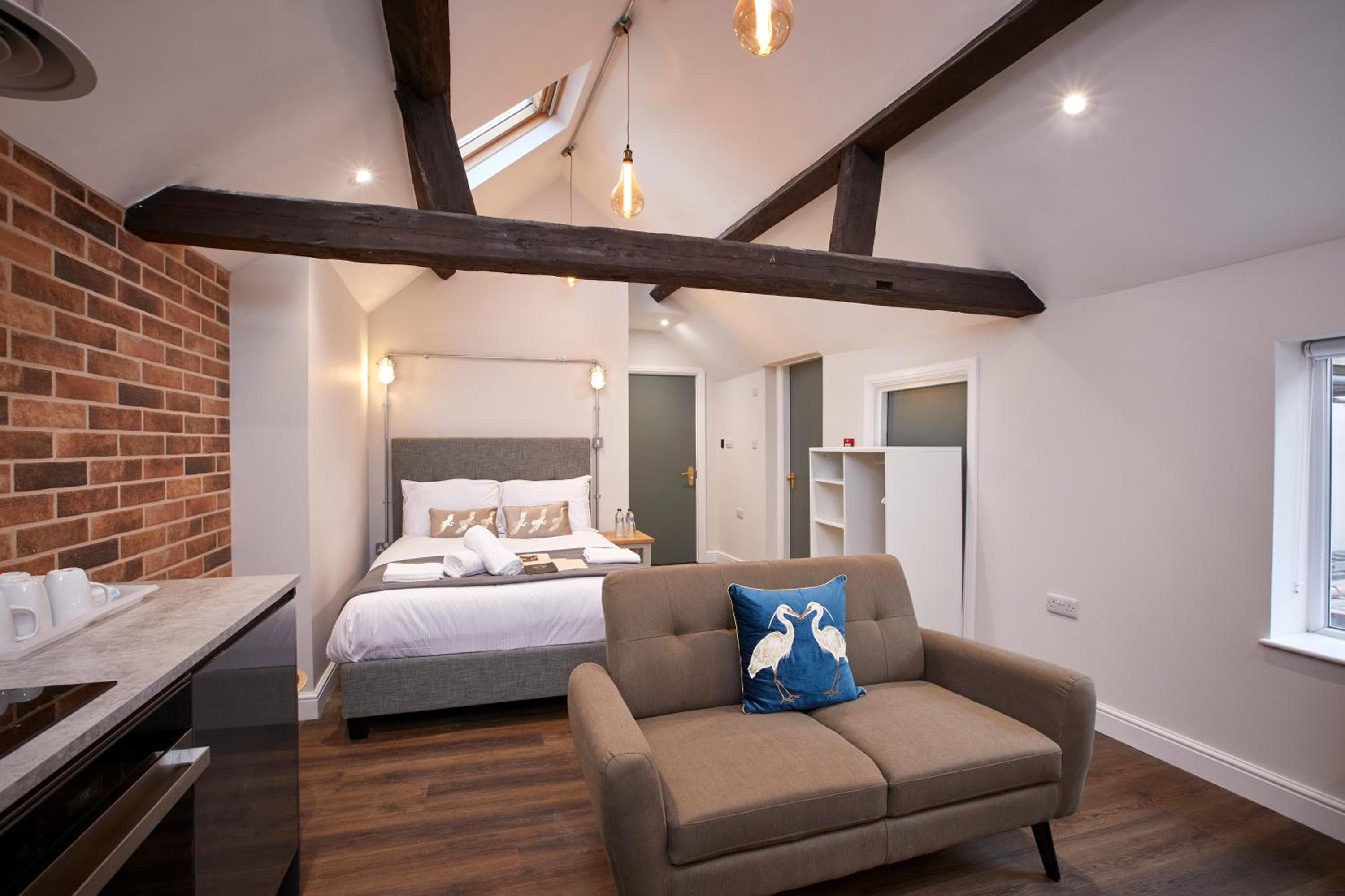 Three Cranes Serviced Apartments 4