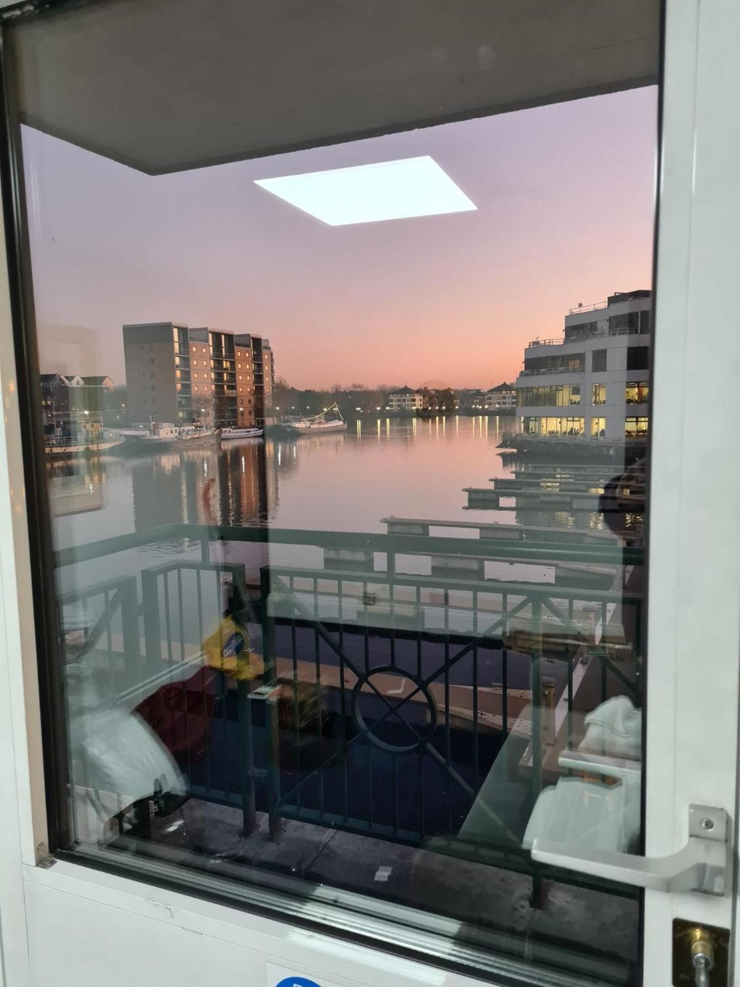 WNS Apartments Canary Wharf