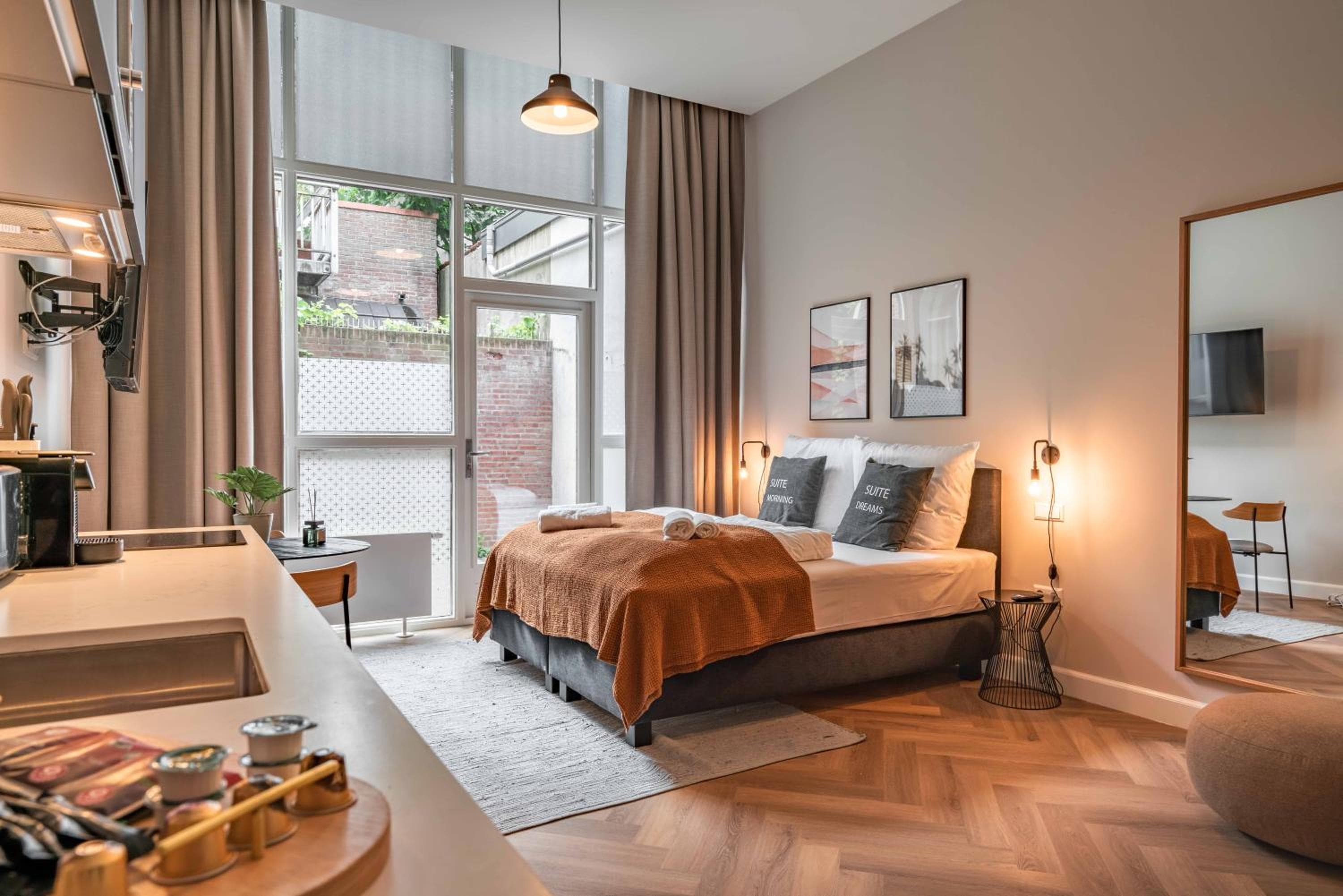 Limehome The Hague Keizerstraat