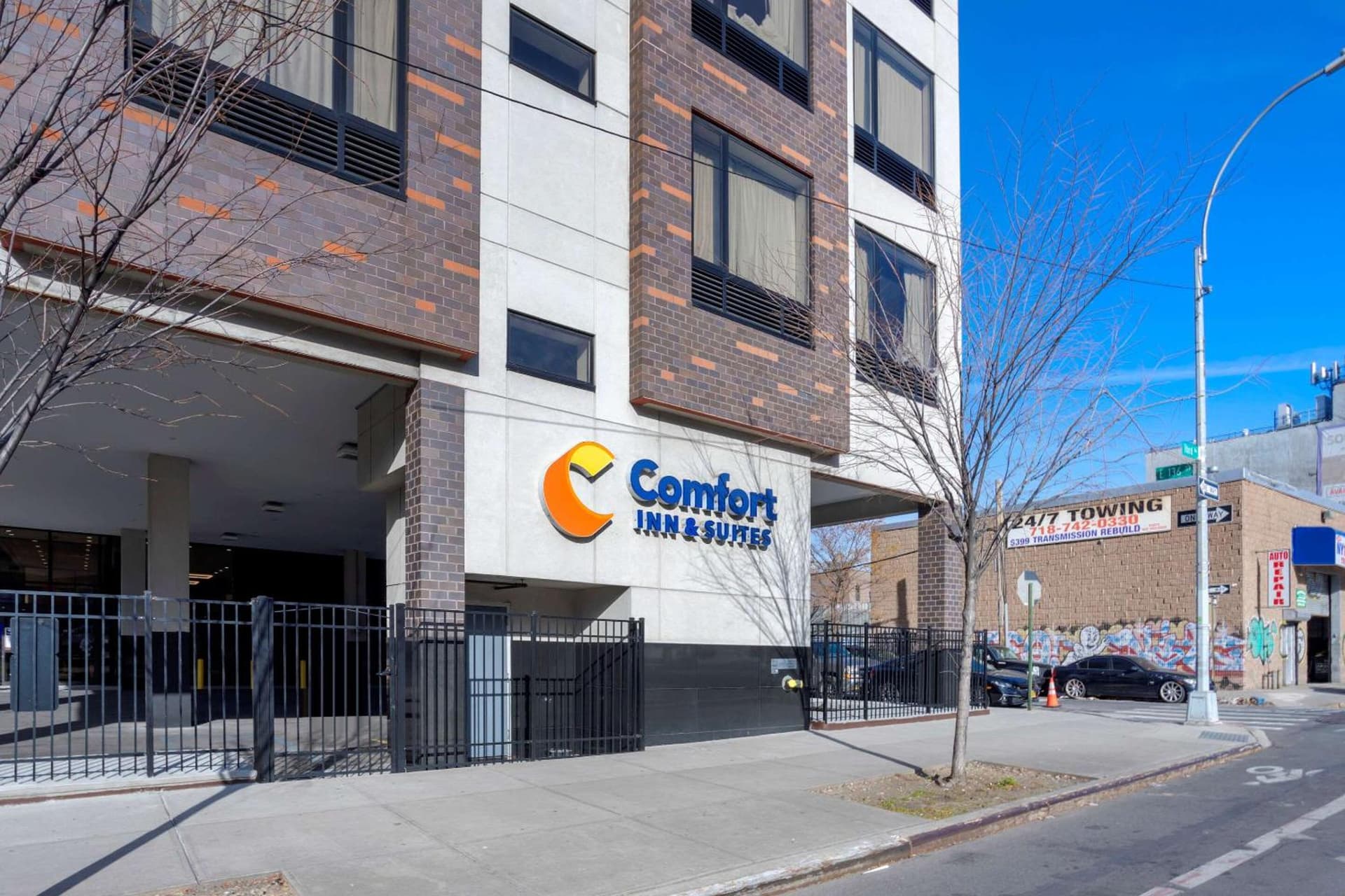 Comfort Inn & Suites near Stadium 3
