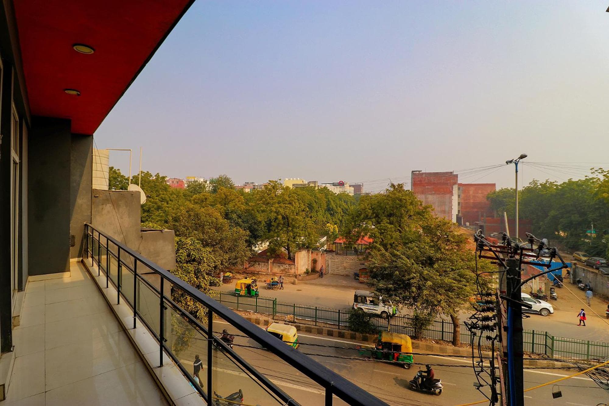 Via Chattarpur Enclave