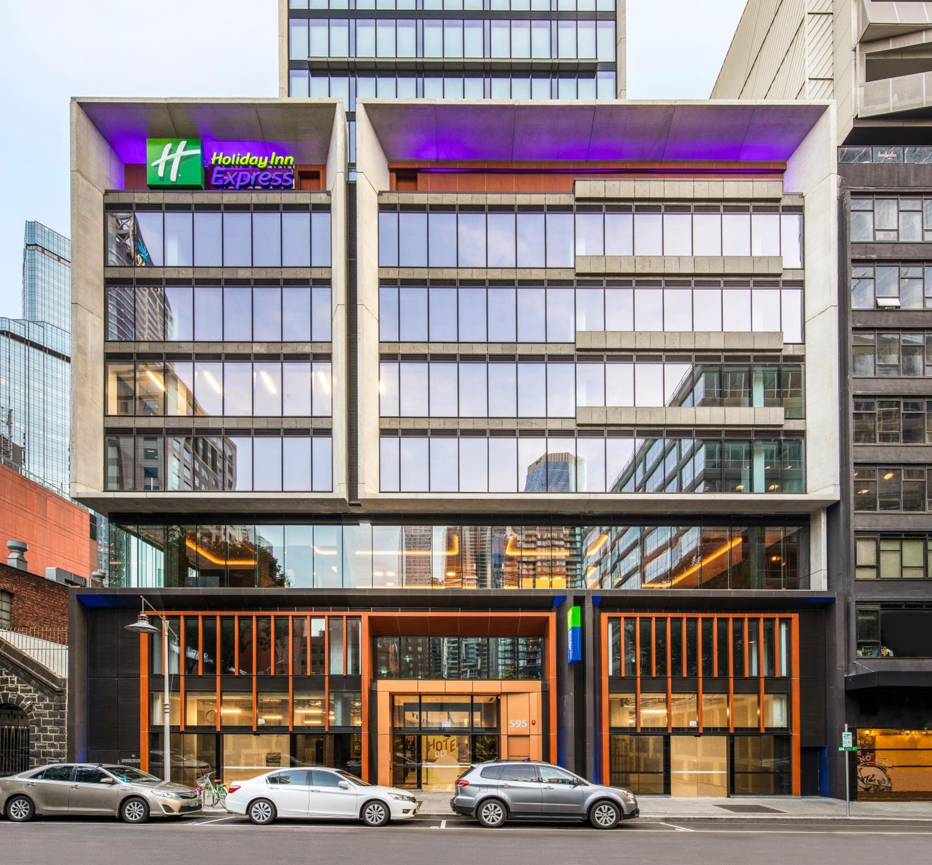 Holiday Inn Express Melbourne Little Collins by IHG