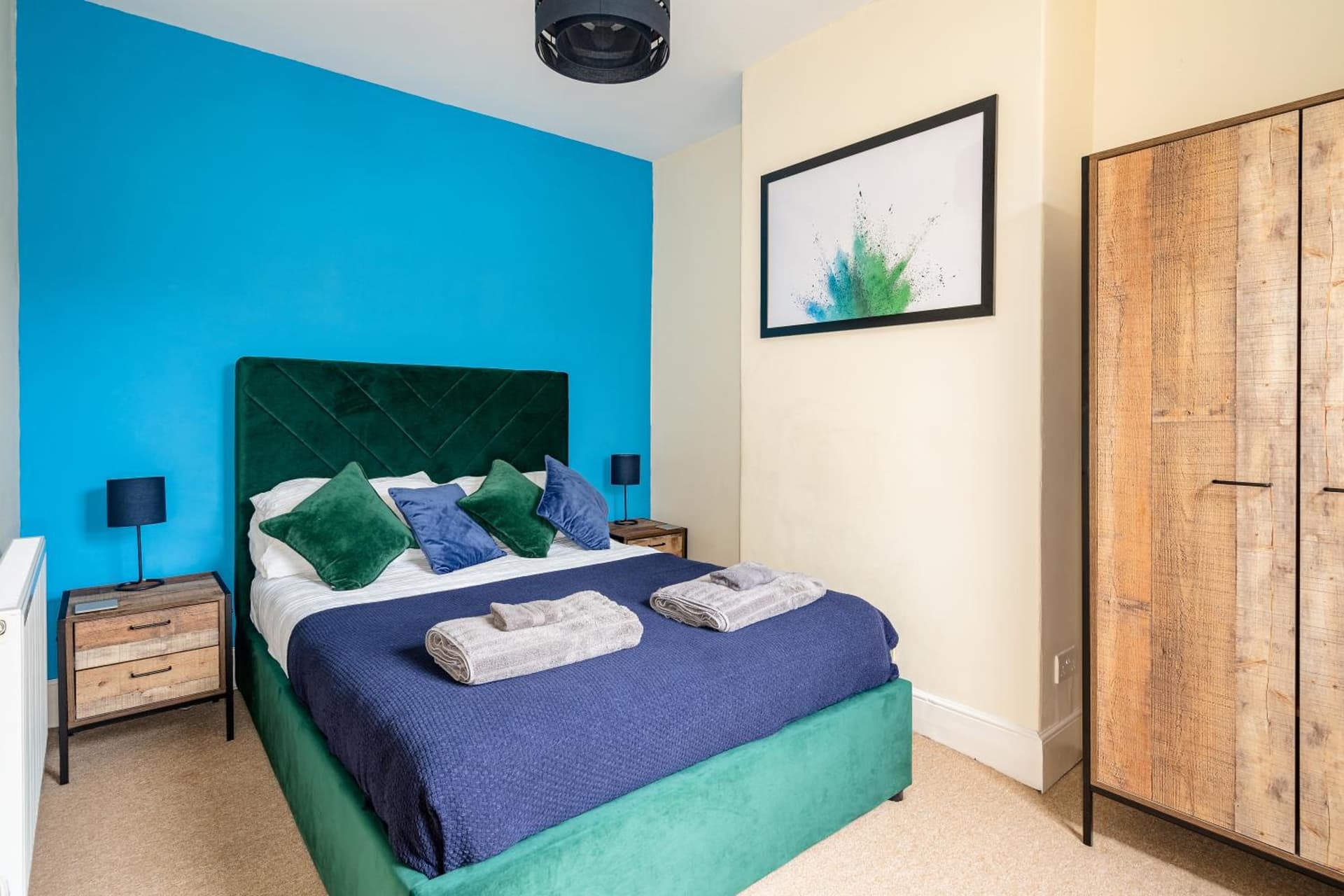 Fantastic, Spacious 3 Bedroom House With Garden