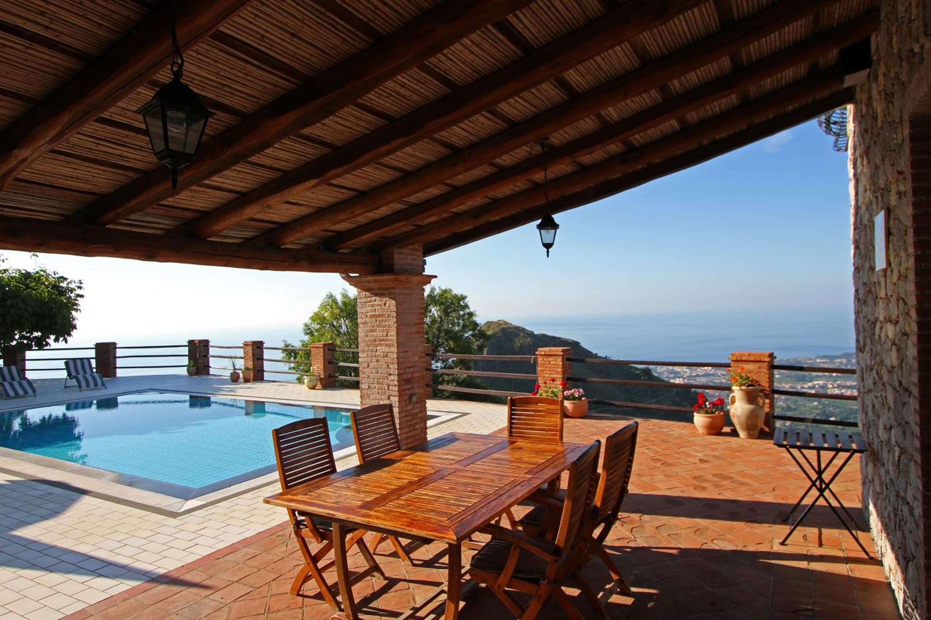 Villa Etna Mare - Pool villa in peaceful location with breathtaking views of the sea, Mt Etna & Taormina -