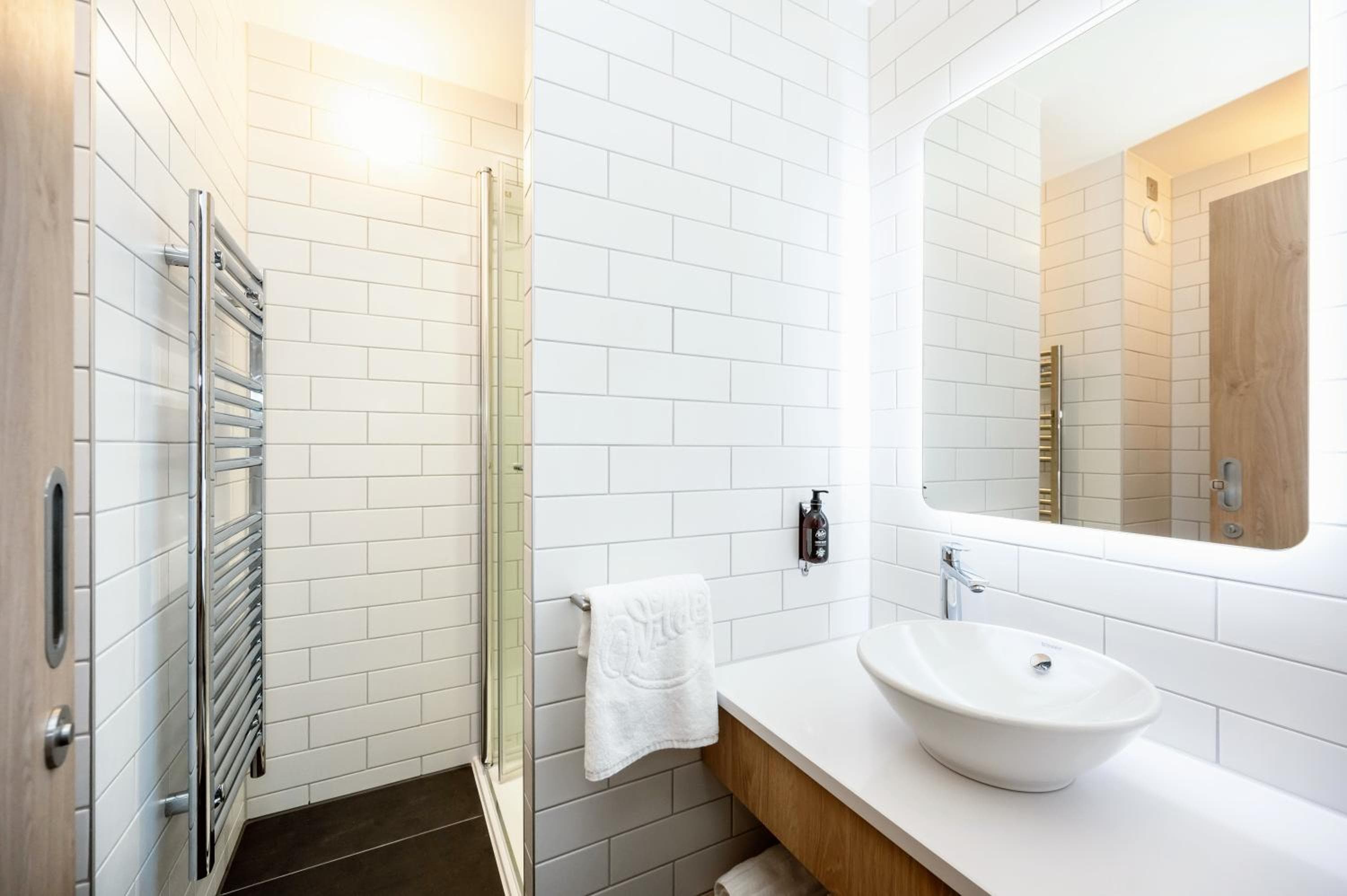 Wilde Aparthotels Manchester City Centre 4