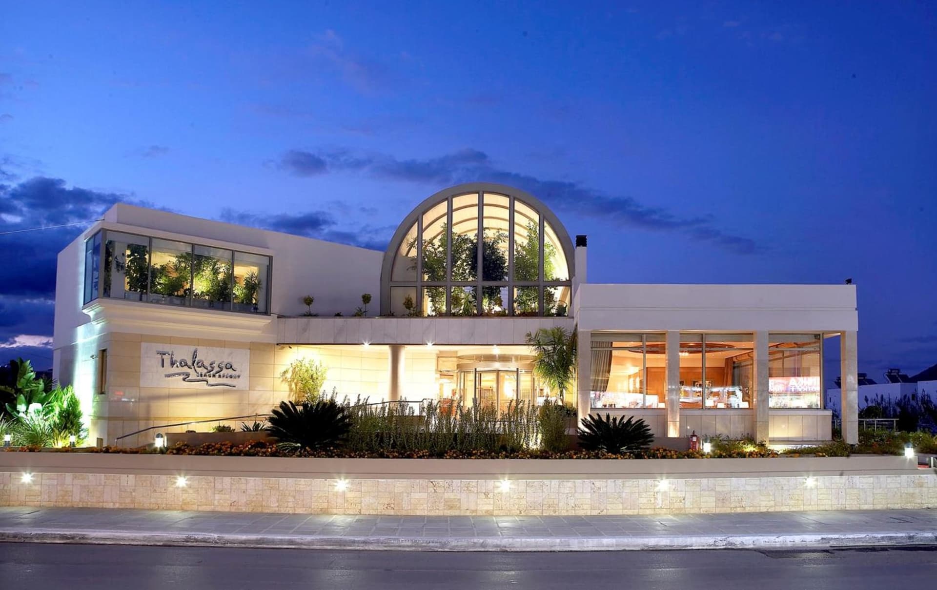Thalassa Beach Resort & Spa (Adults Only)