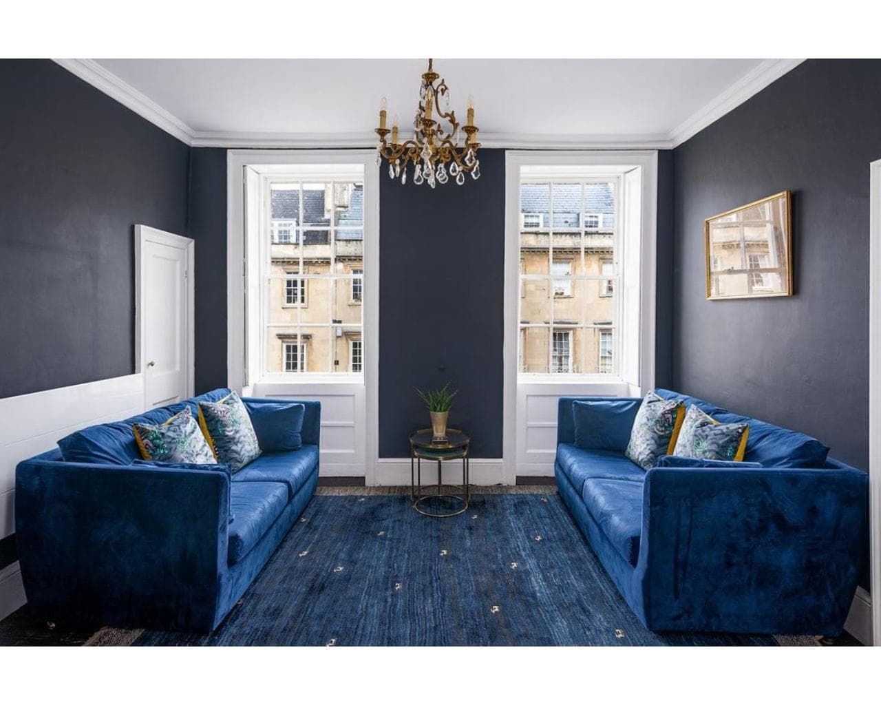 Bennett's Lodgings - Stylish 2BR Georgian Flat - Heart of Bath - Sleep 6
